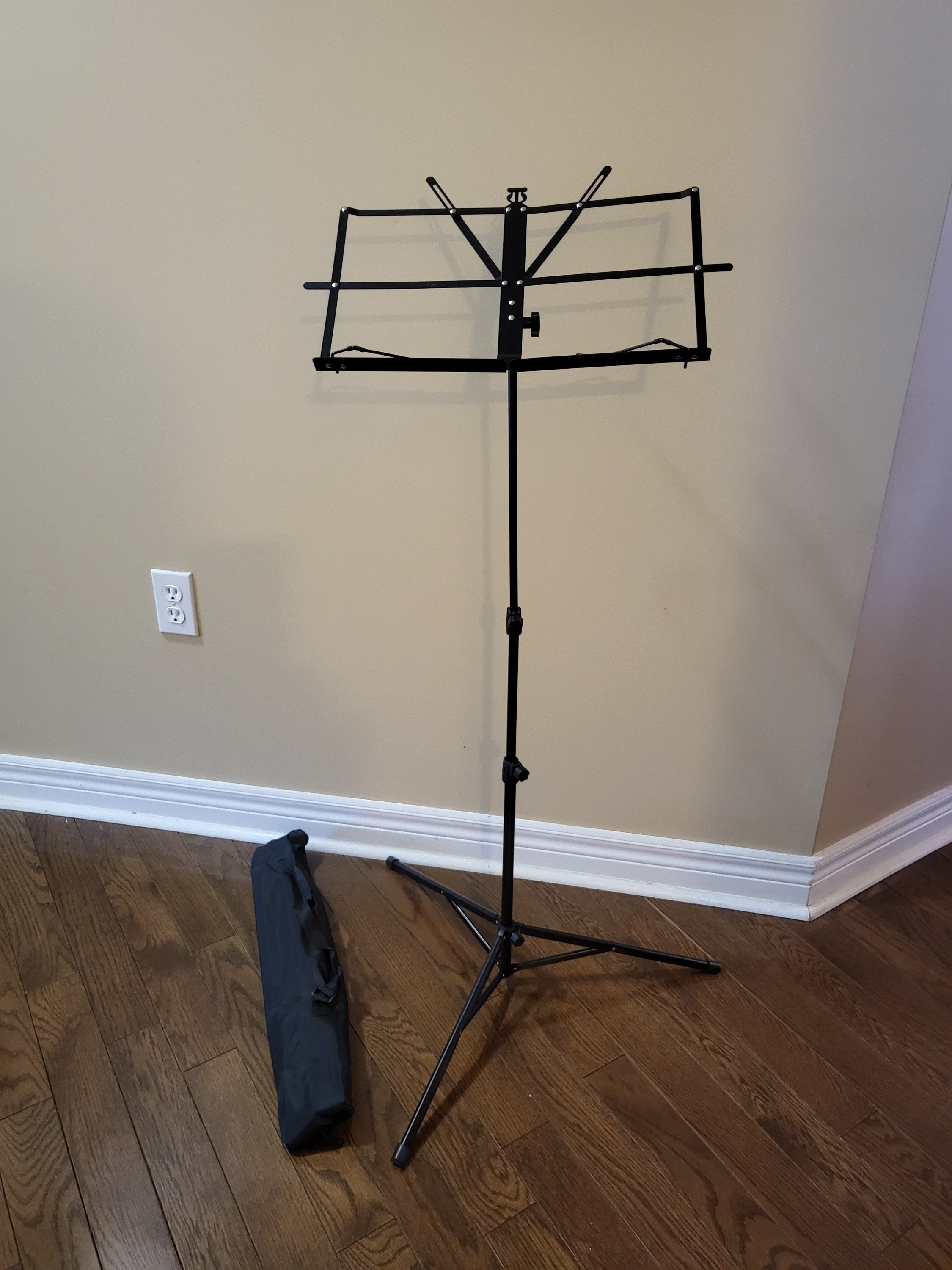 Adjustable Music Stand – Lightweight & Portable Brand New - photo 5