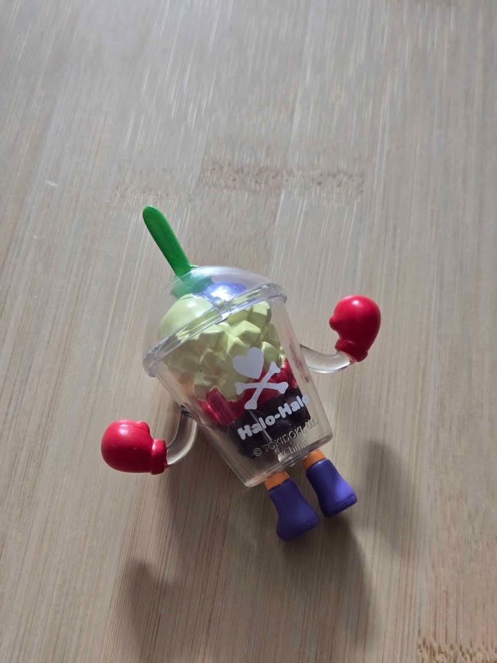 TOKIDOKI SUPERMARKET BESTFRIENDS BLIND BOX FIGURE 'PUNCHY' - photo 2