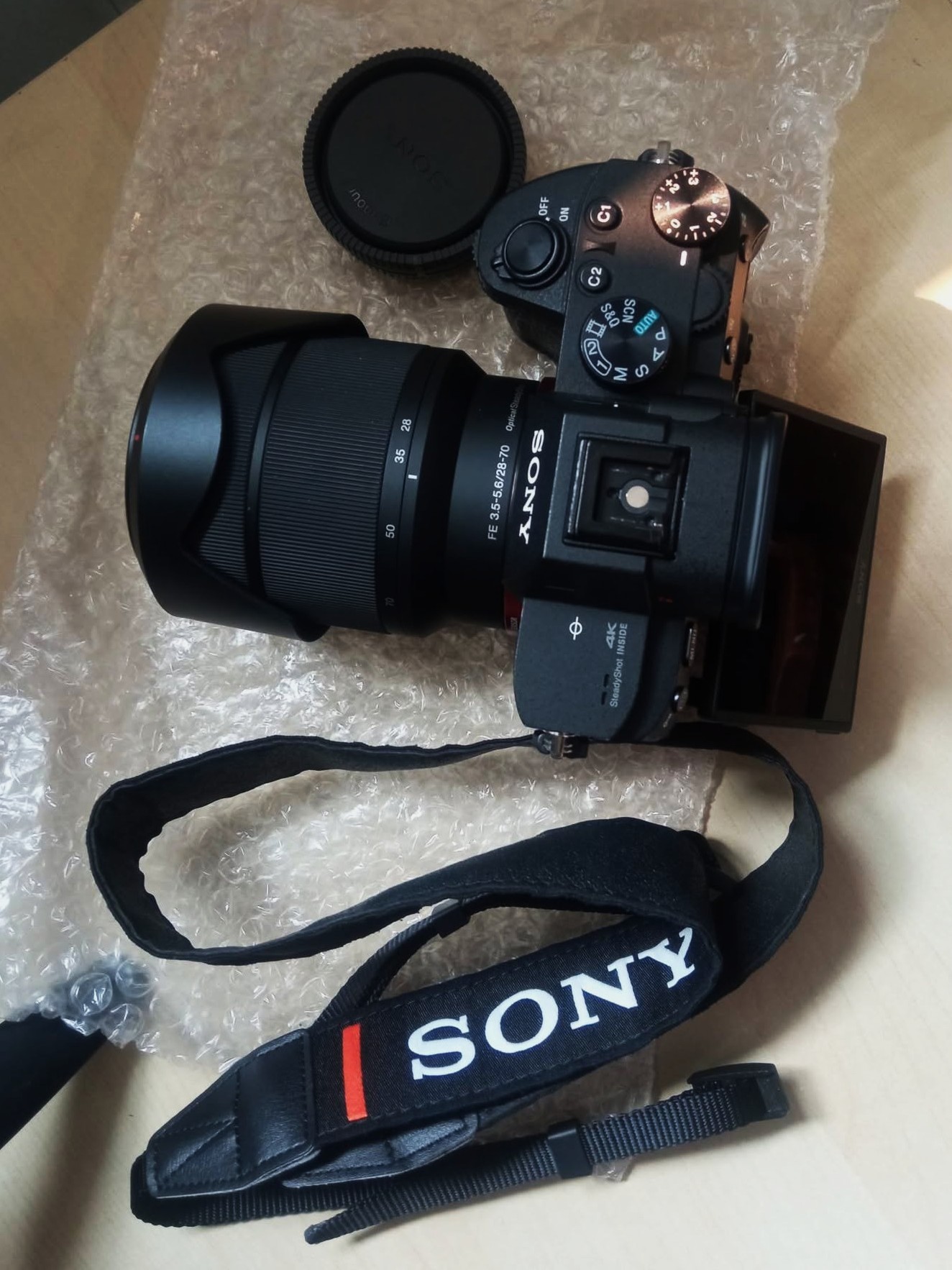 Sony A7III + Kit lens