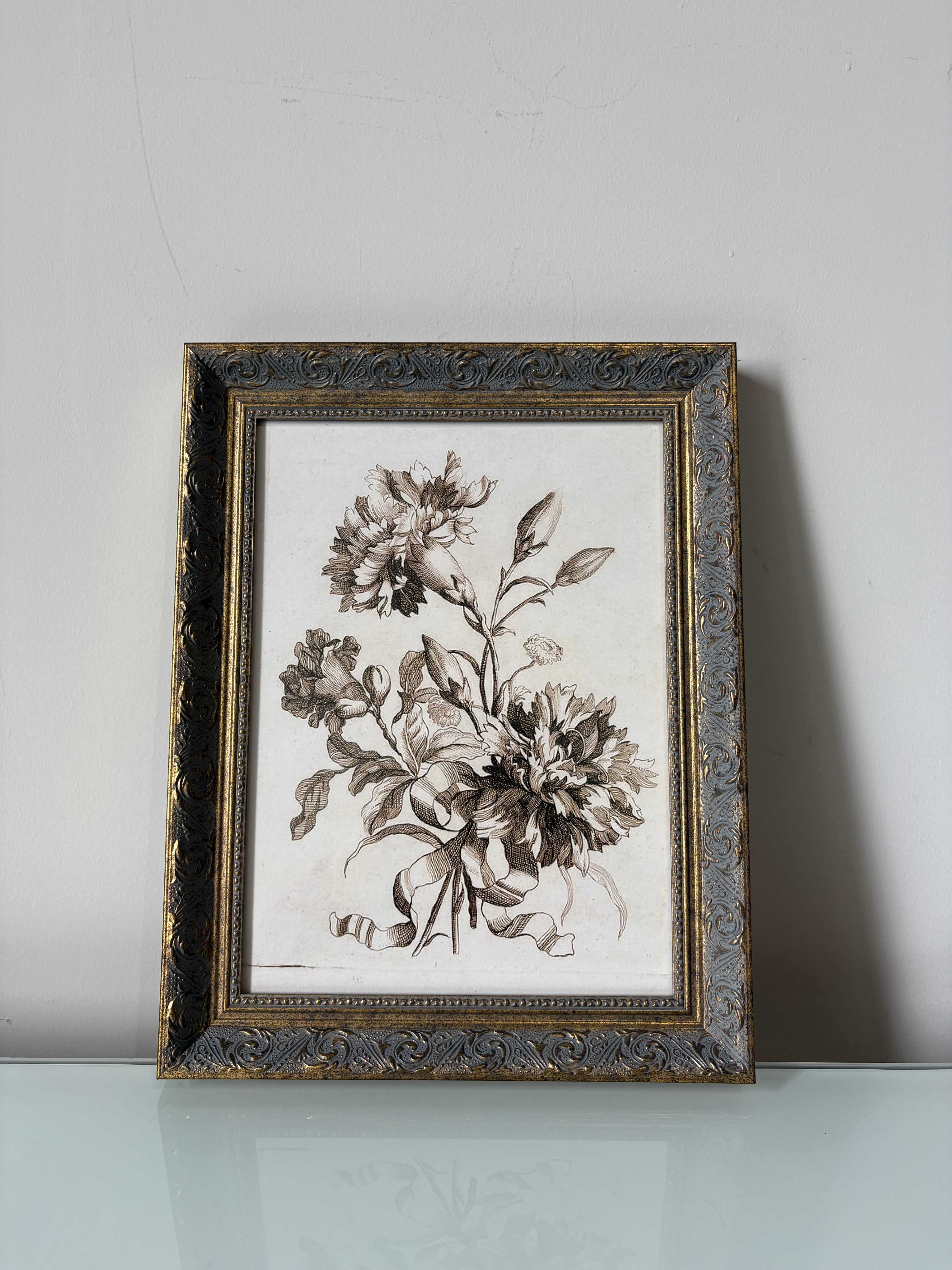 Vintage-Style Framed Floral Wall Art - photo 4