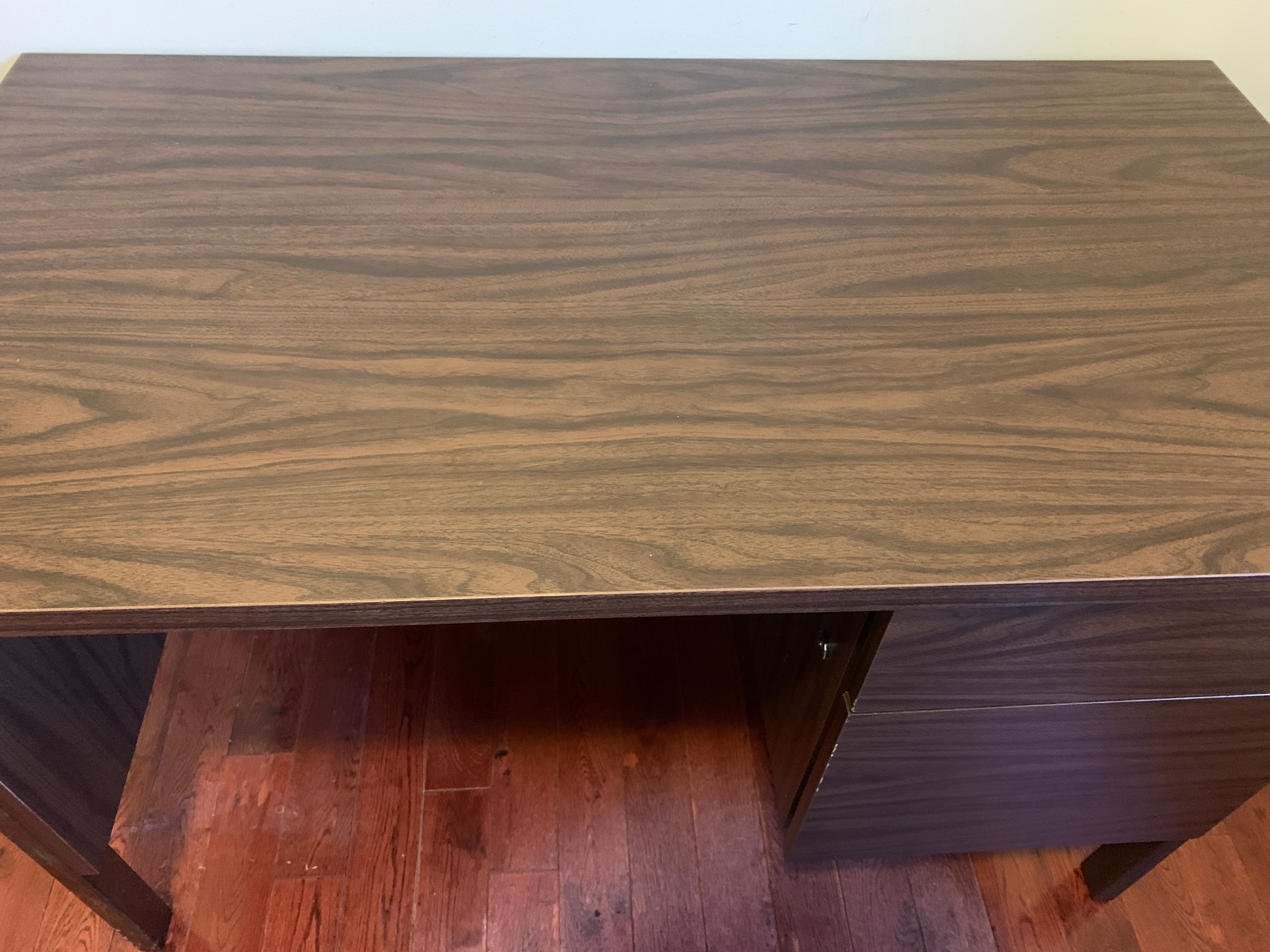 Like new Wooden Study Desk - photo 3