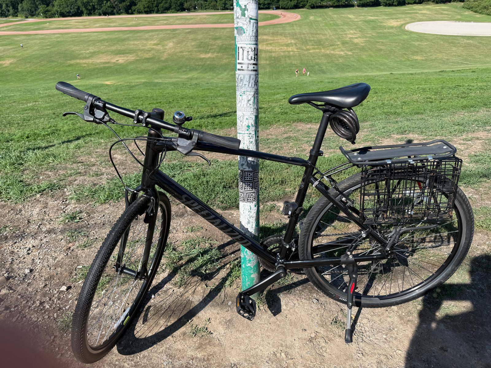 Upgraded Specialized Sirrus Commuter Bike - XL