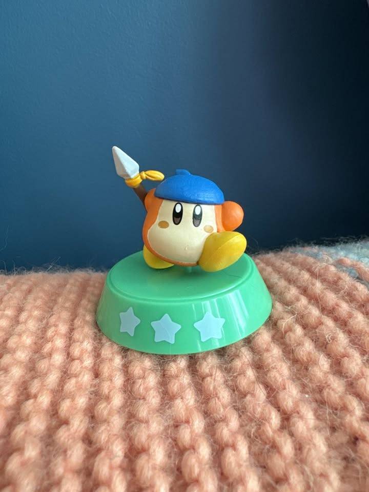 Waddle Dee (Kirby) gachapon toy figure