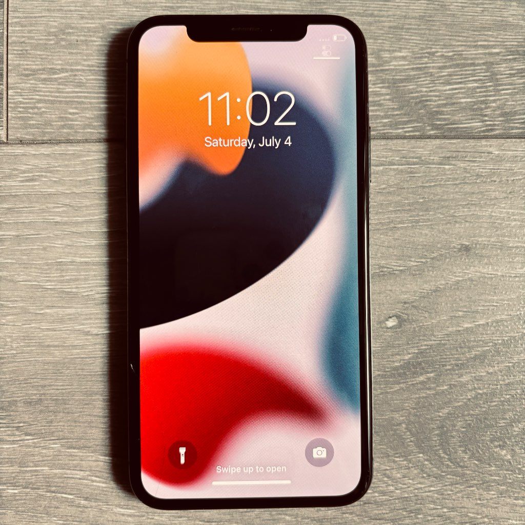 iPhone X - photo 2