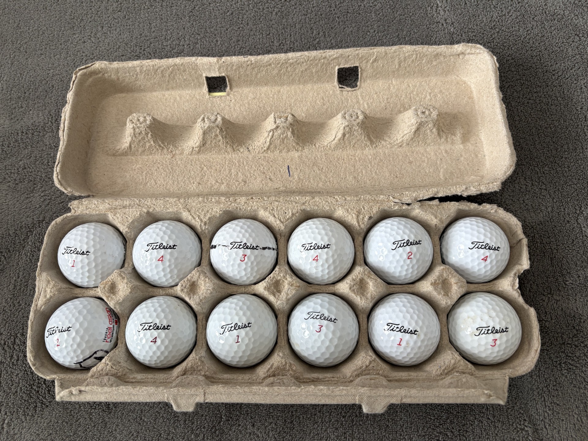 Titleist Golf Balls Near Mint Condition