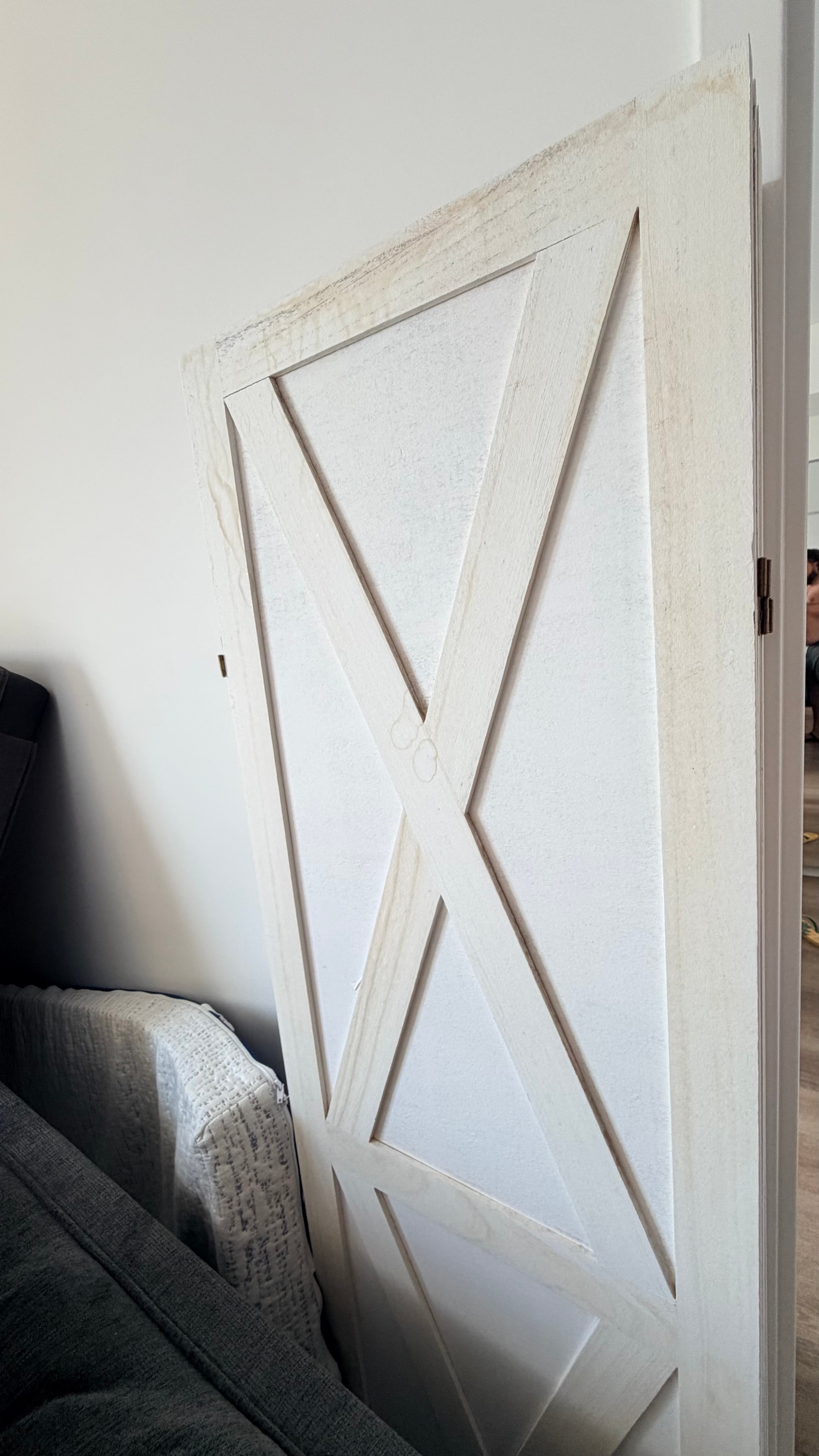 6-Panel Folding Room Divider - Rustic White Barn Door - photo 3
