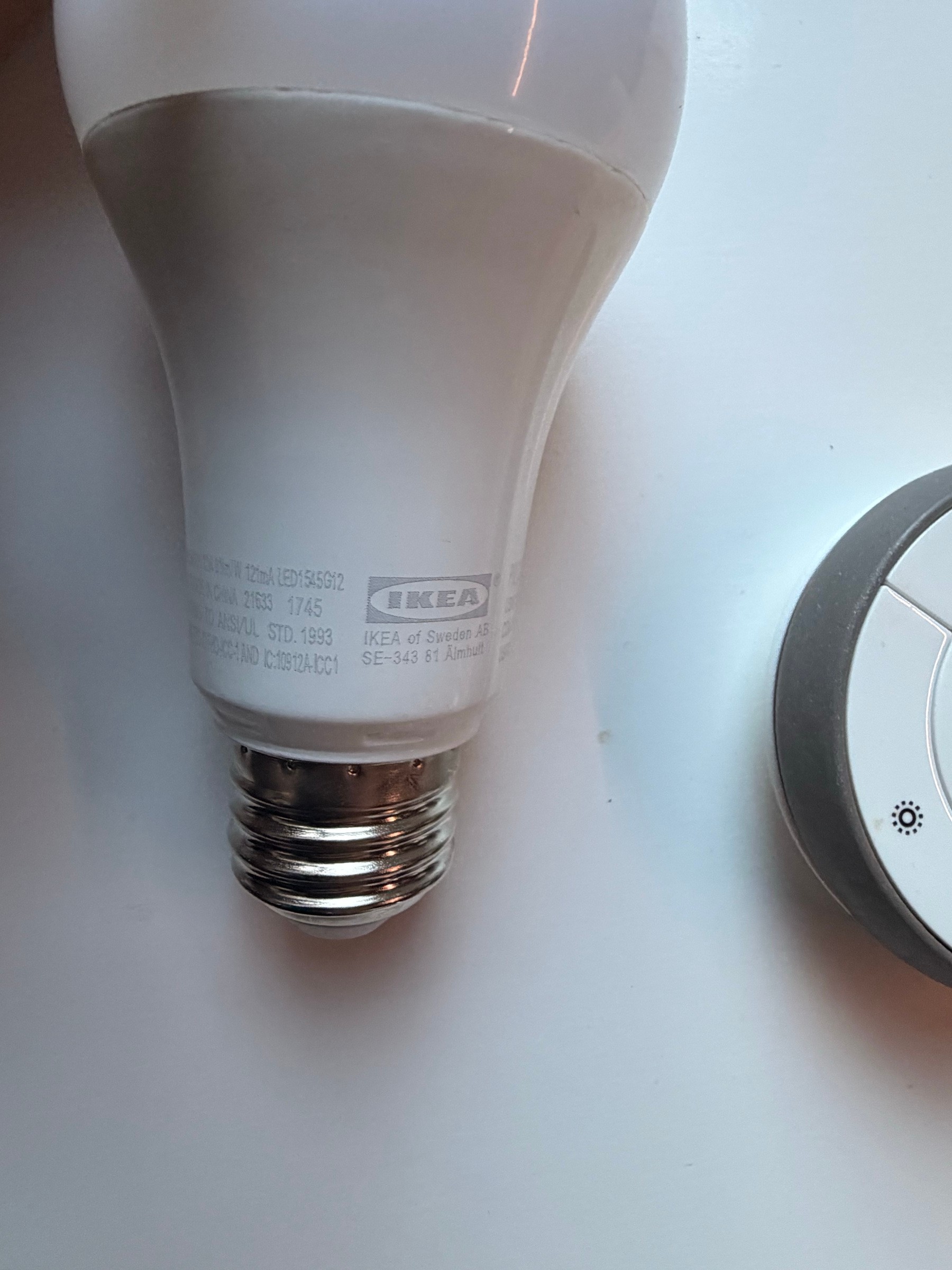 IKEA TRÅDFRI smart bulb + wireless remote - photo 3