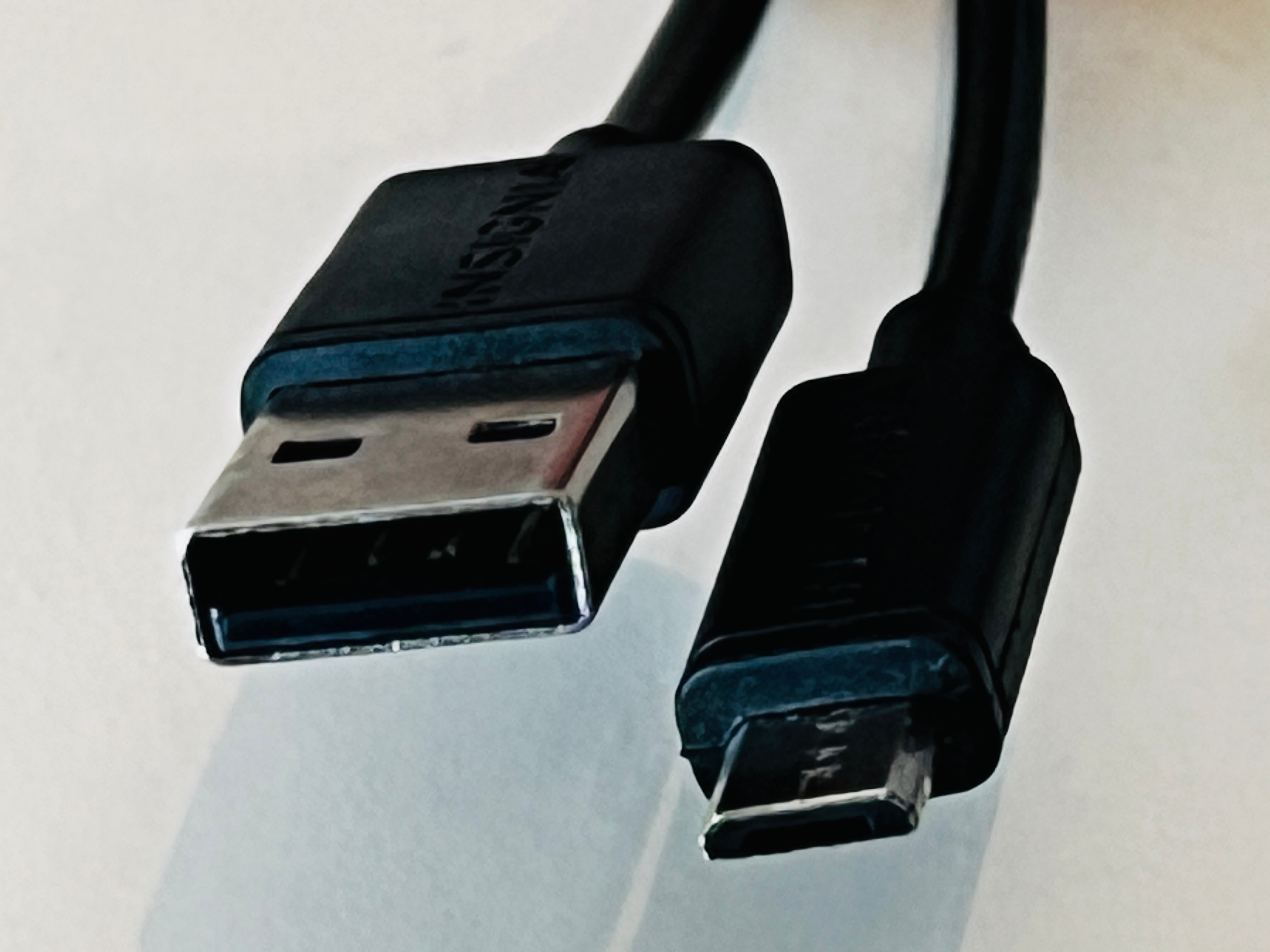 USB 2.0 to micro-b cable for charging and data transfer - photo 3