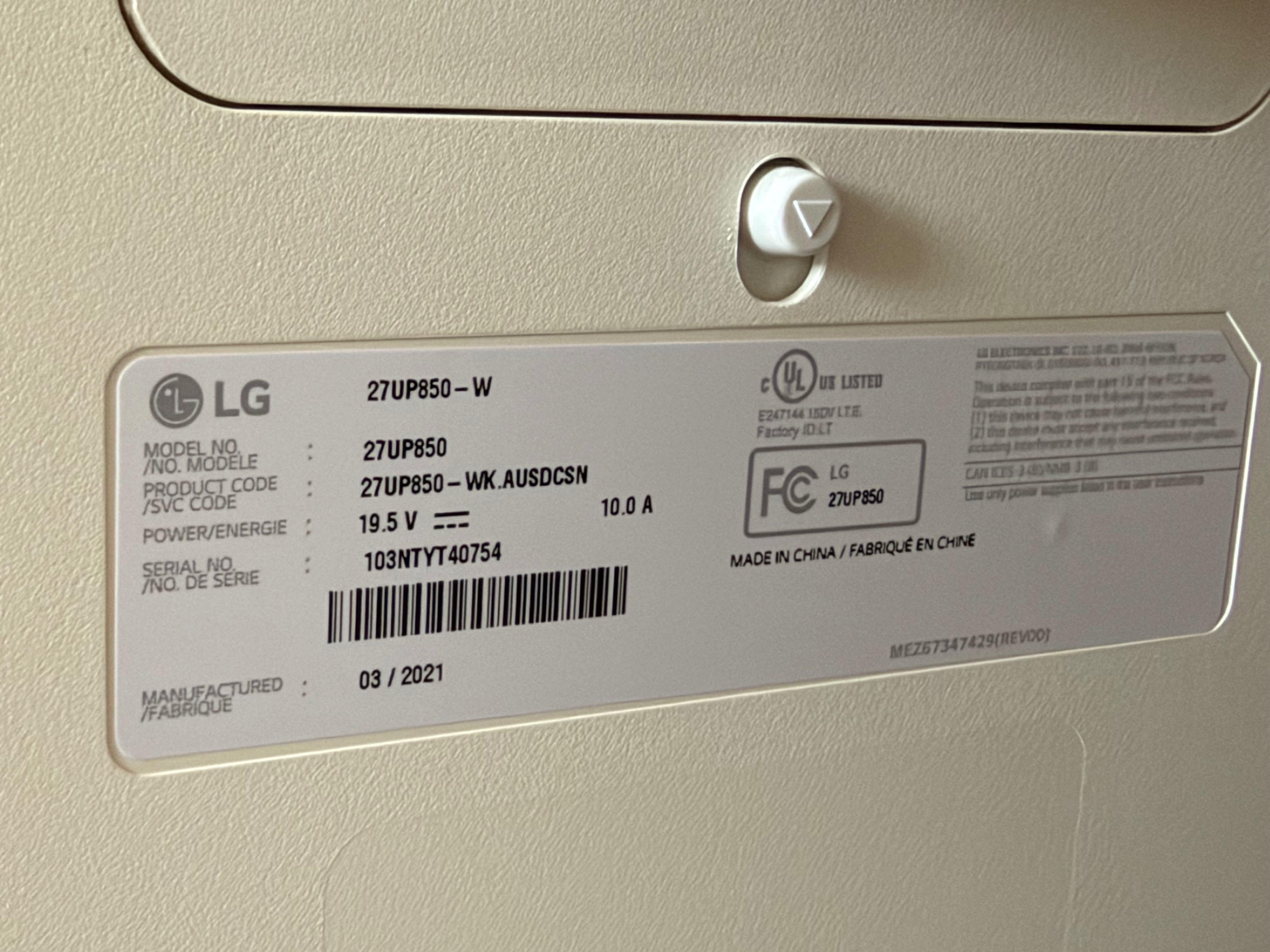 LG 27UP850-W - photo 3
