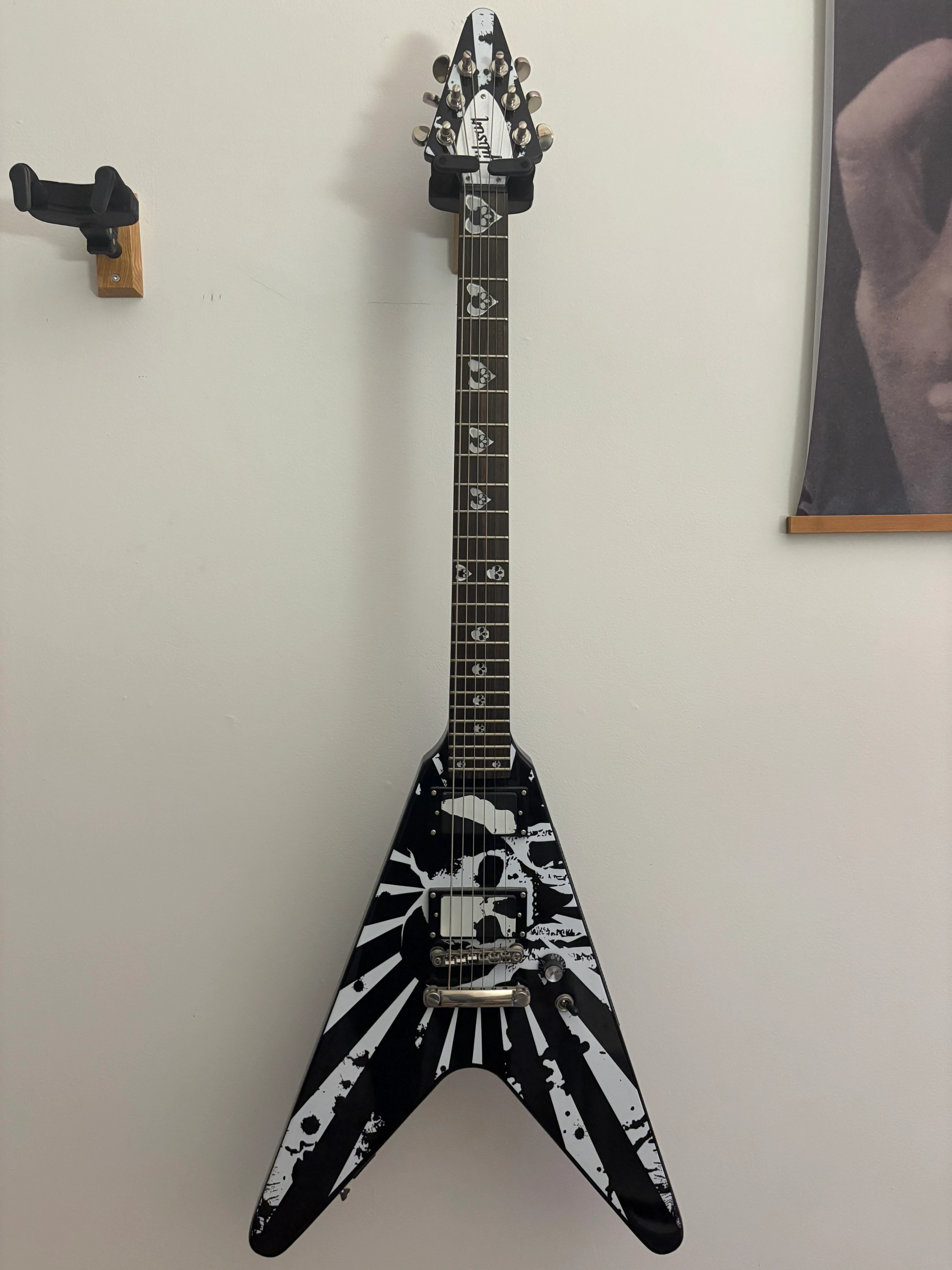 Epiphone Limited Edition Rob Flynn Love Death Flying V - photo 3