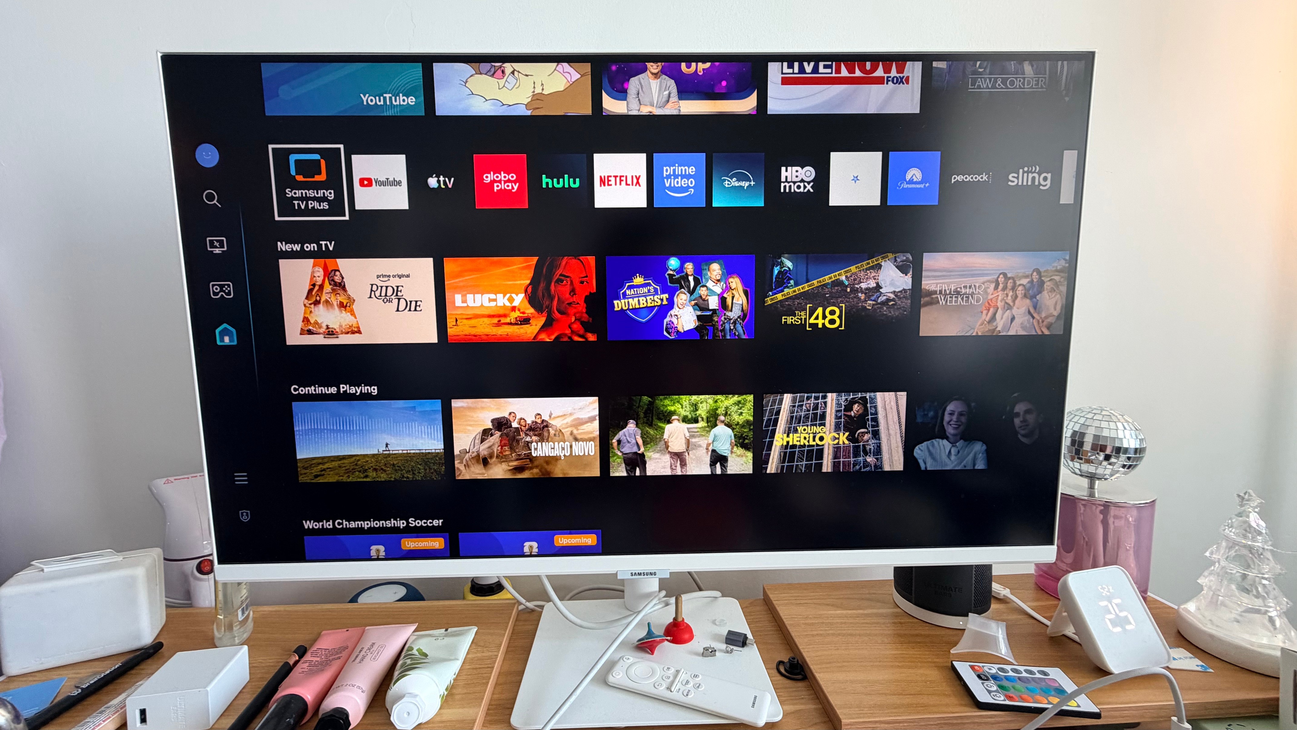 Smart Monitor/TV - Samsung 32" M70B 4K UHD