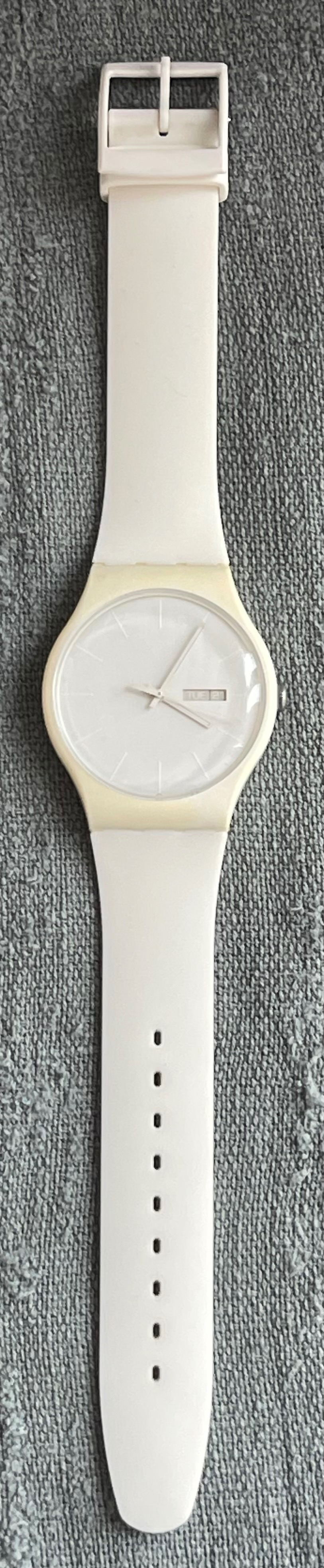 Vintage Swatch Swiss Watch – All White (Working) - photo 3