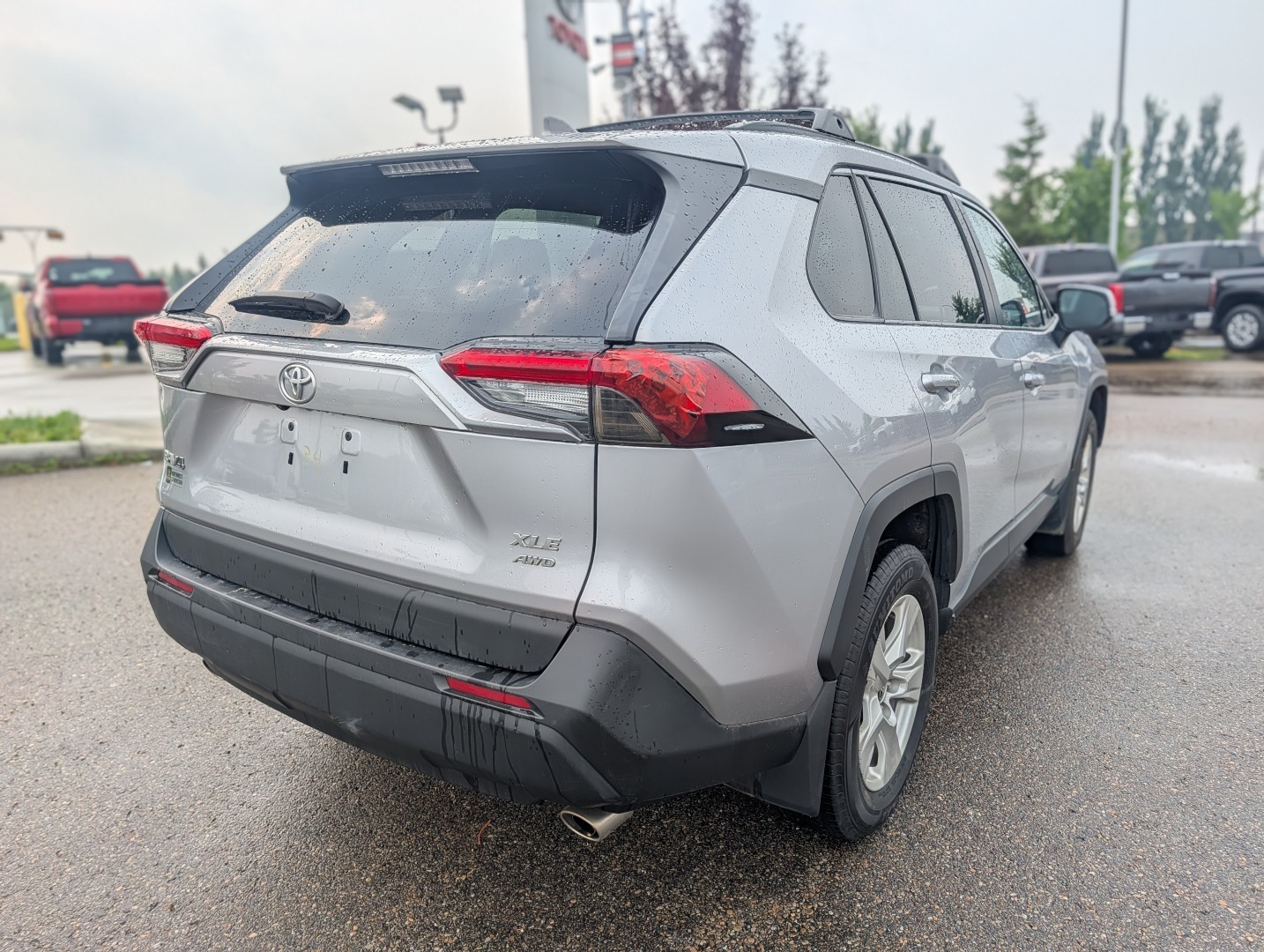 2021 Toyota RAV4 - photo 5