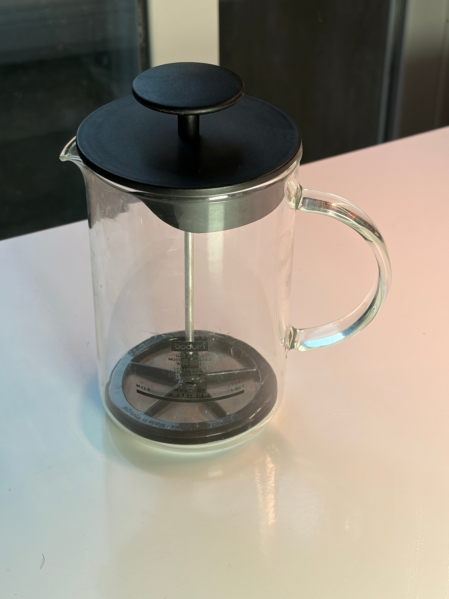 Bodum manual milk frother (glass, 8oz)