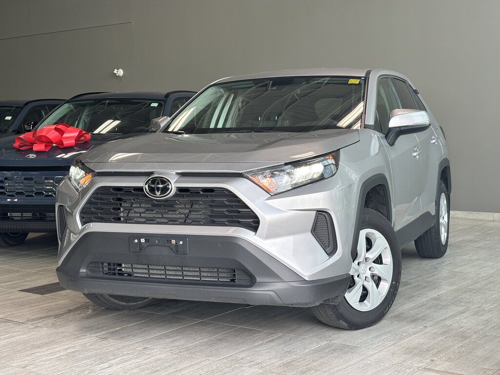 2025 Toyota RAV4 - photo 3