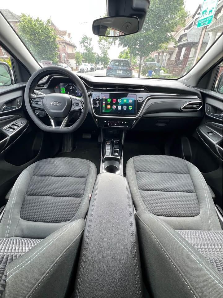 2023 Chevrolet Bolt EUV 2LT - photo 5