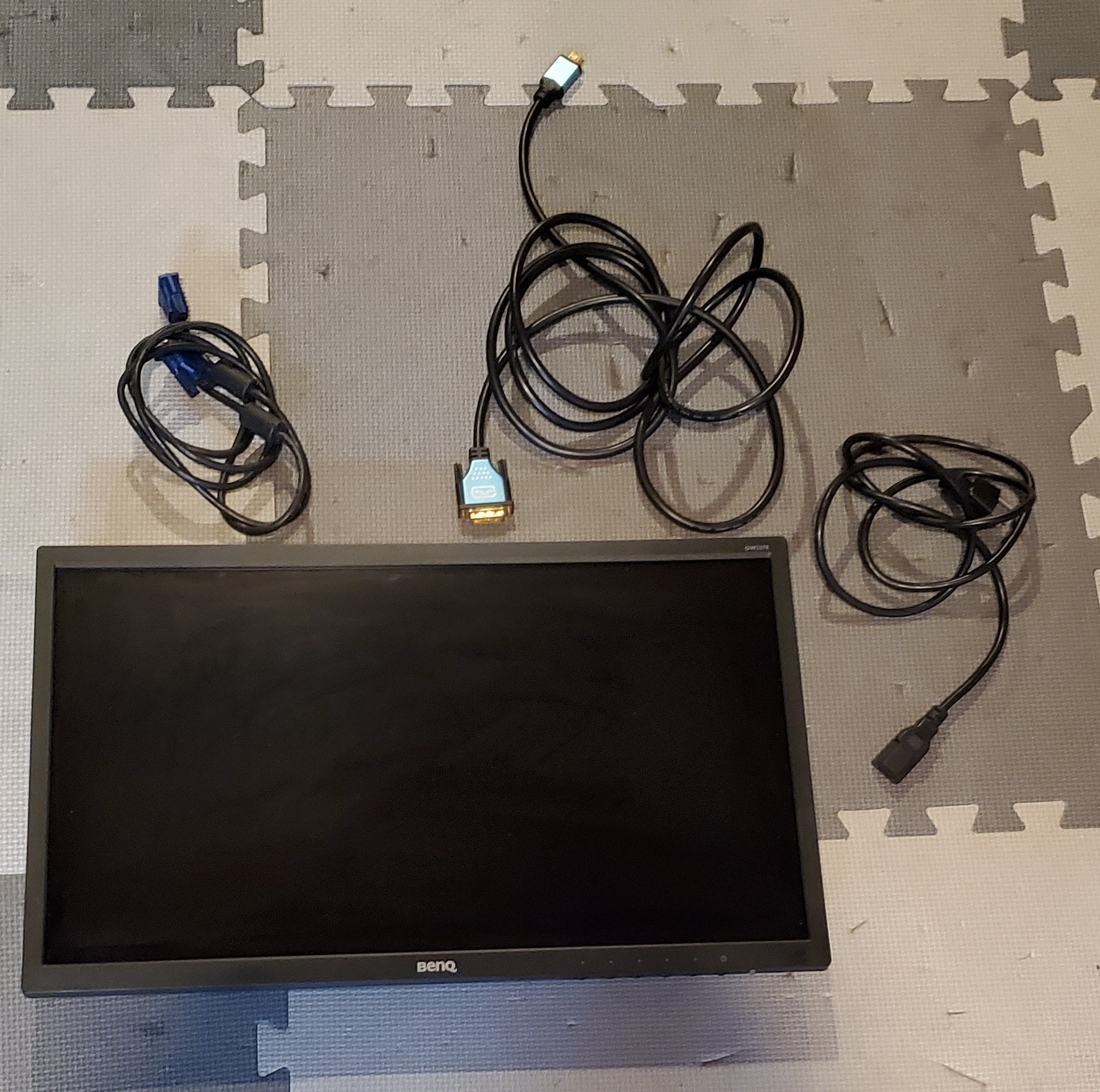 Dual display monitors w/ desk mount stands - photo 5