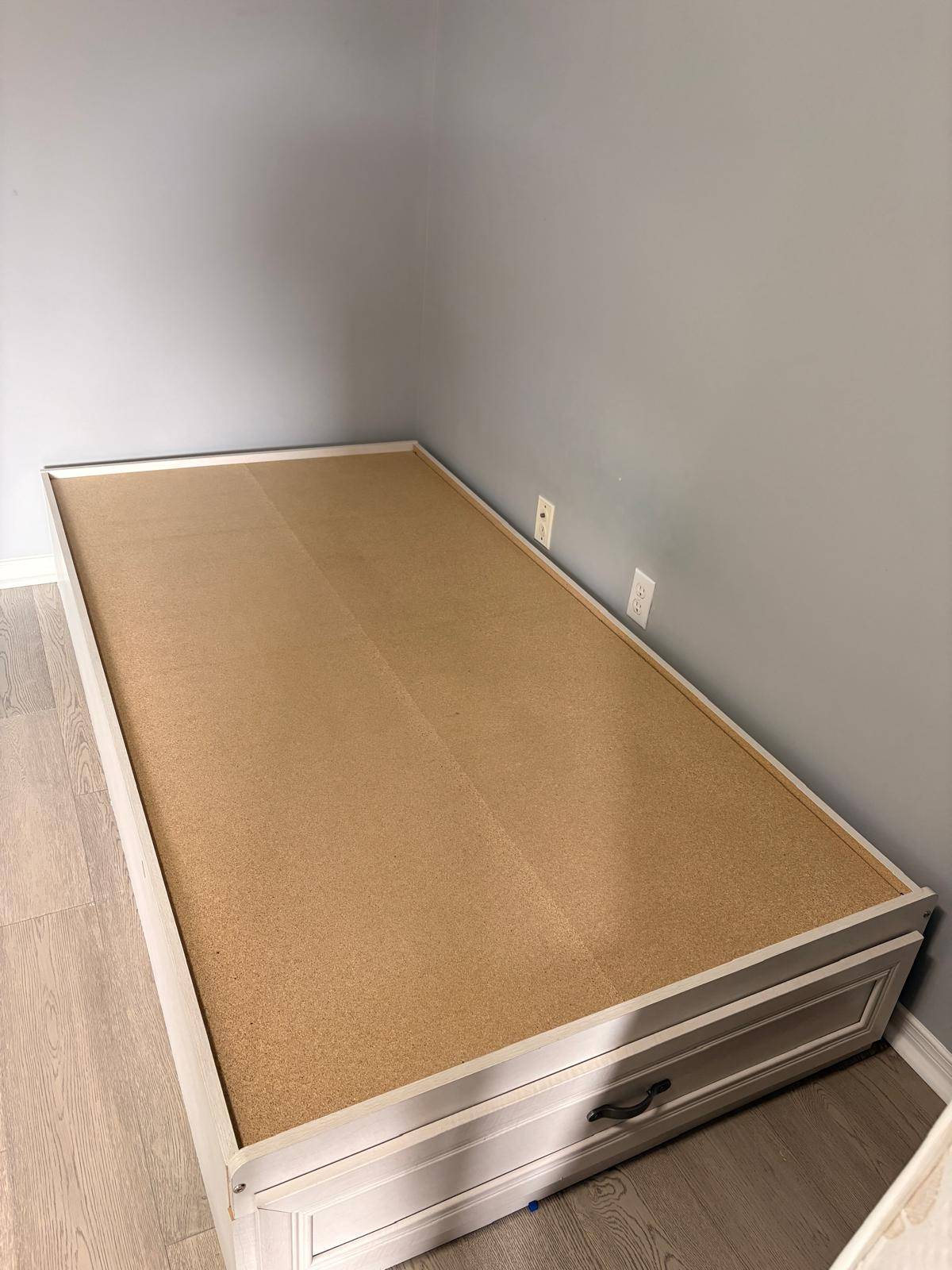 Twin Platform Bed with Storage Drawer – Excellent Condition - photo 2