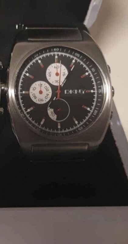 Retro DKNY Watch - photo 2