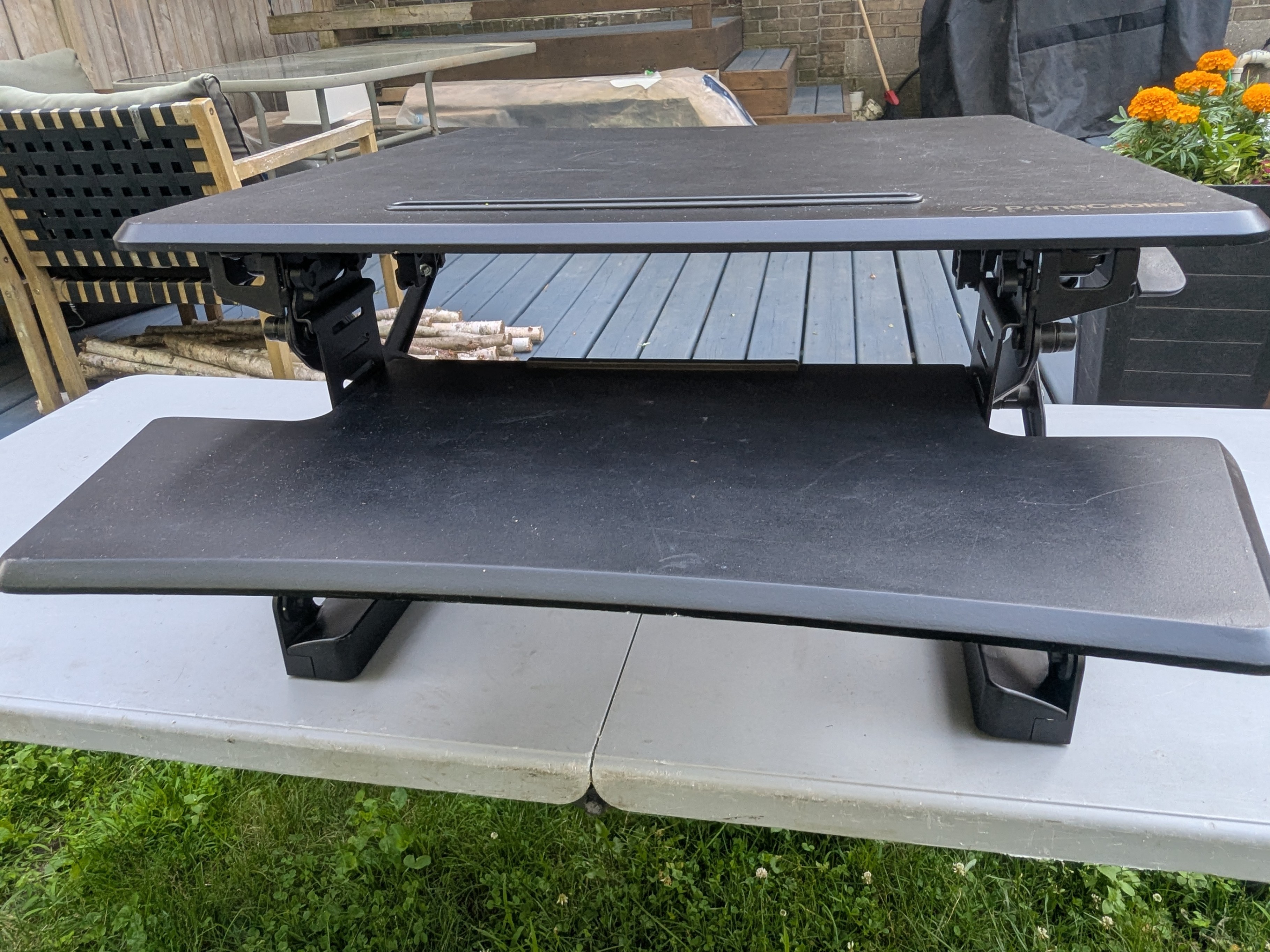 Height Adjustable Sit/Stand Desk Riser