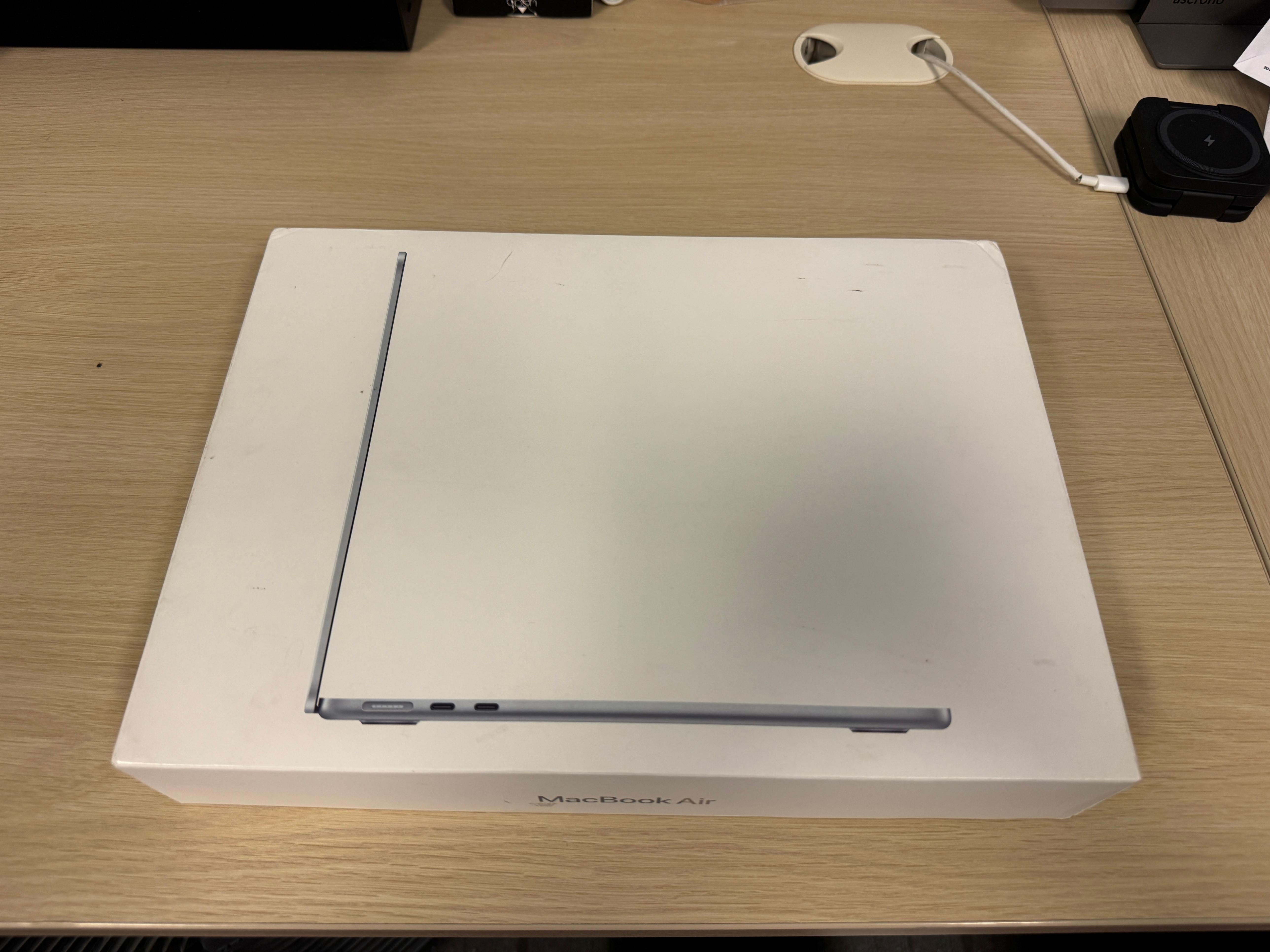 Apple MacBook Air 13" M4 chip 16GB RAM 256GB SSD Sky Blue