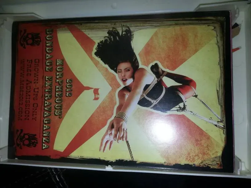 Weird/Crafty Buns: Vintage Propaganda And Painted Cards - photo 2