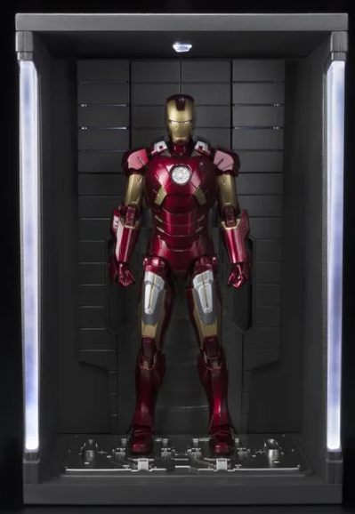S.H.Figuarts Iron Man Avengers Mark VII & Hall of Armor Set