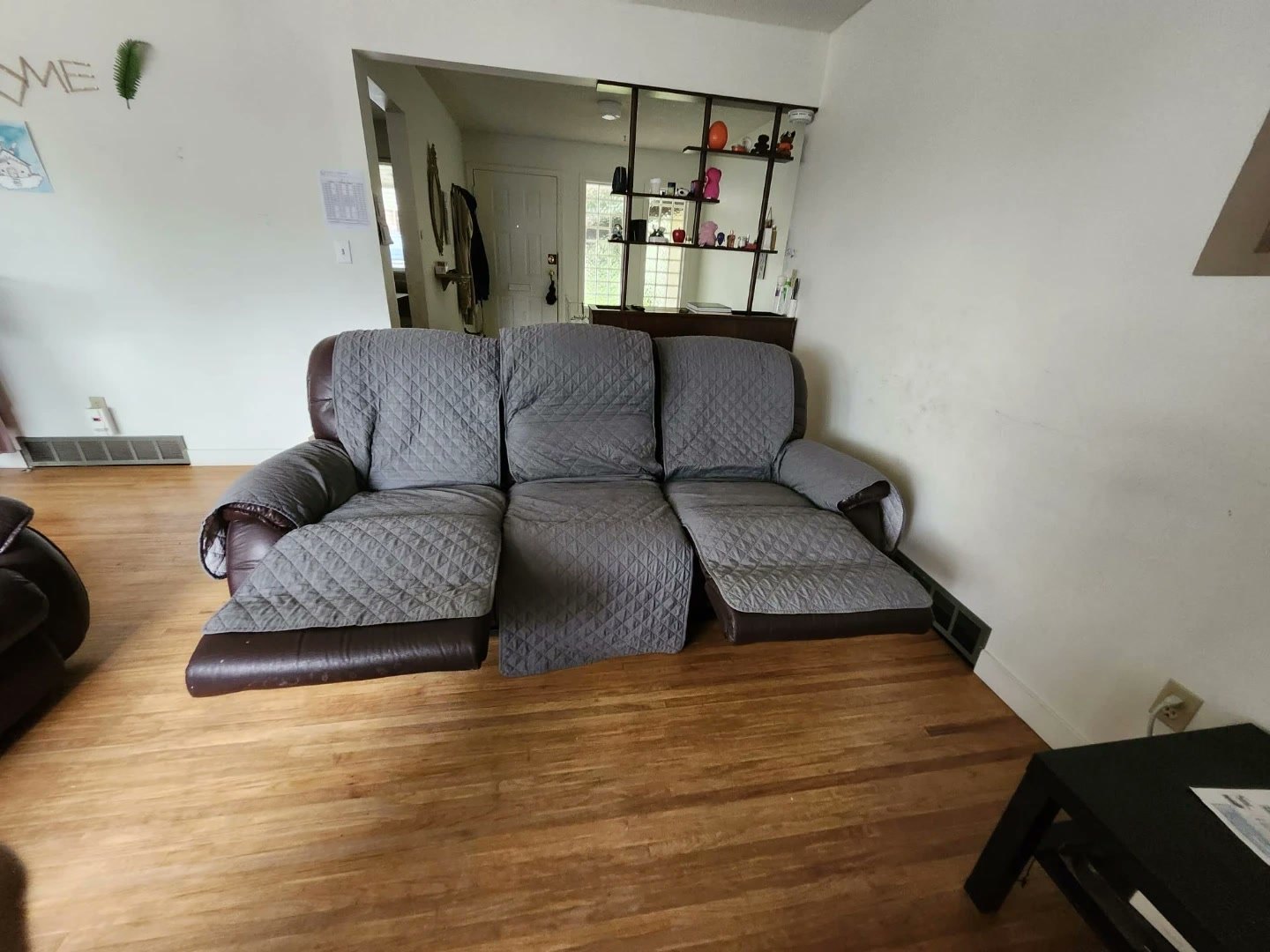FREE: 2 Reclining Sofas, Pickup by July 25 - photo 4