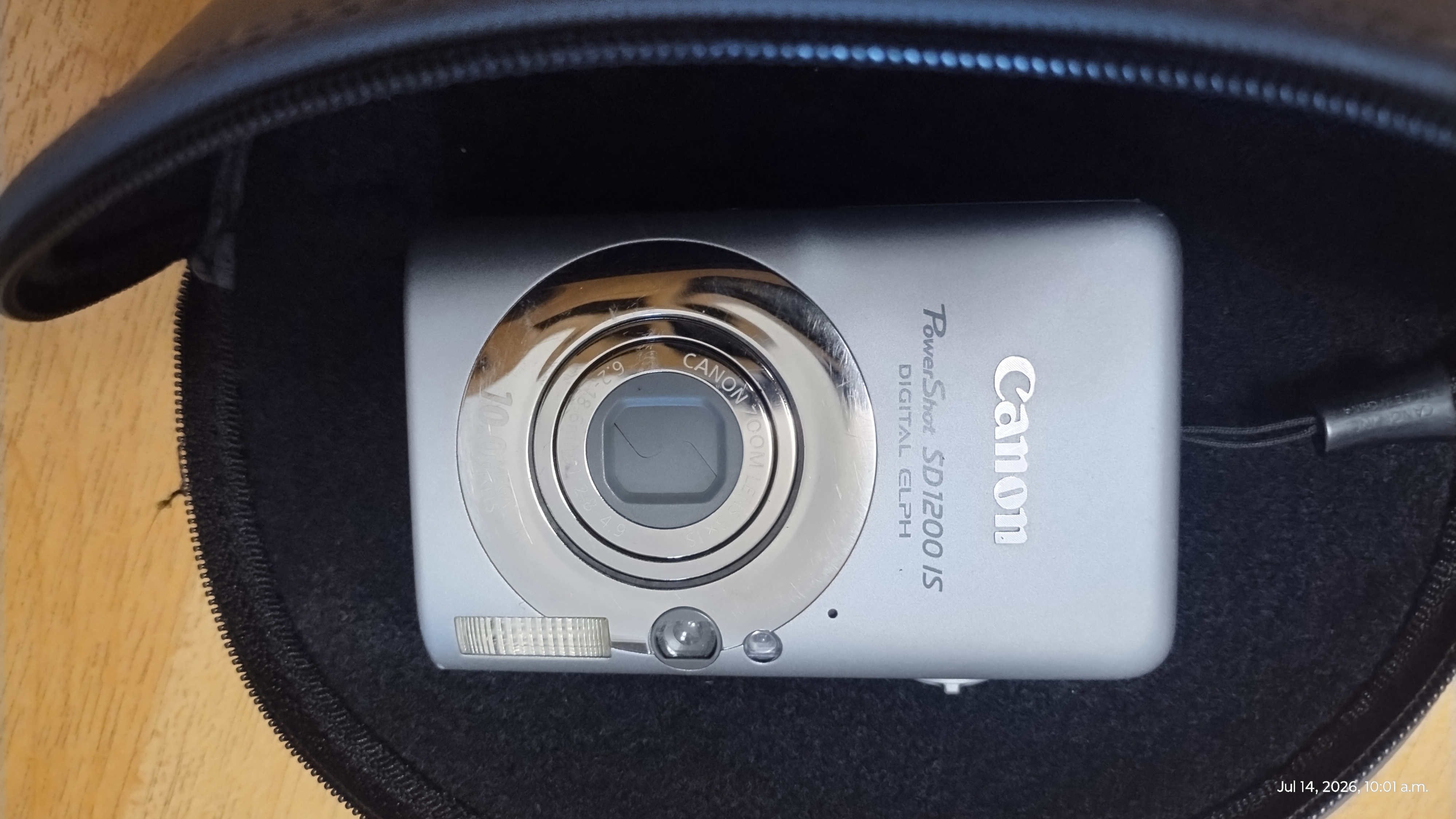 Canon PowerShot SD1200 IS Camera - photo 5