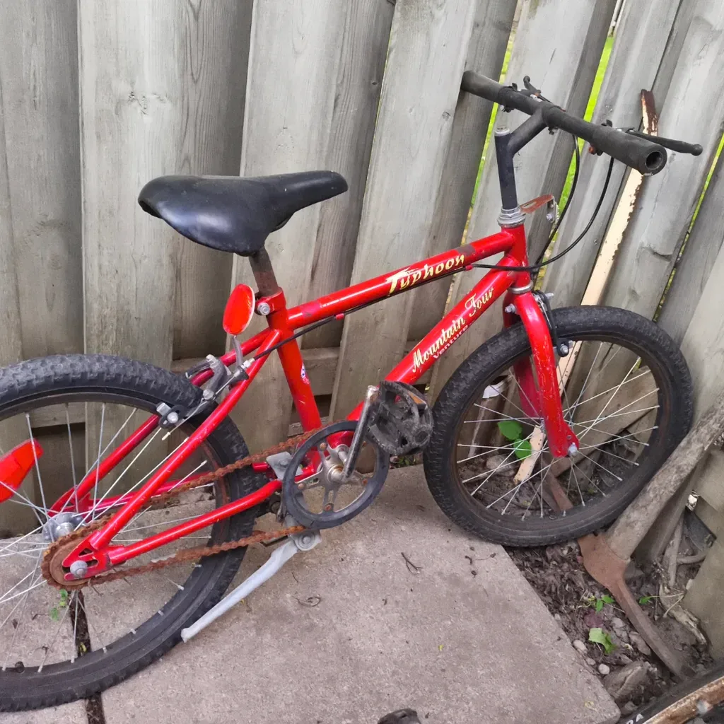 Red Typhoon Mountain Tour Bicycle