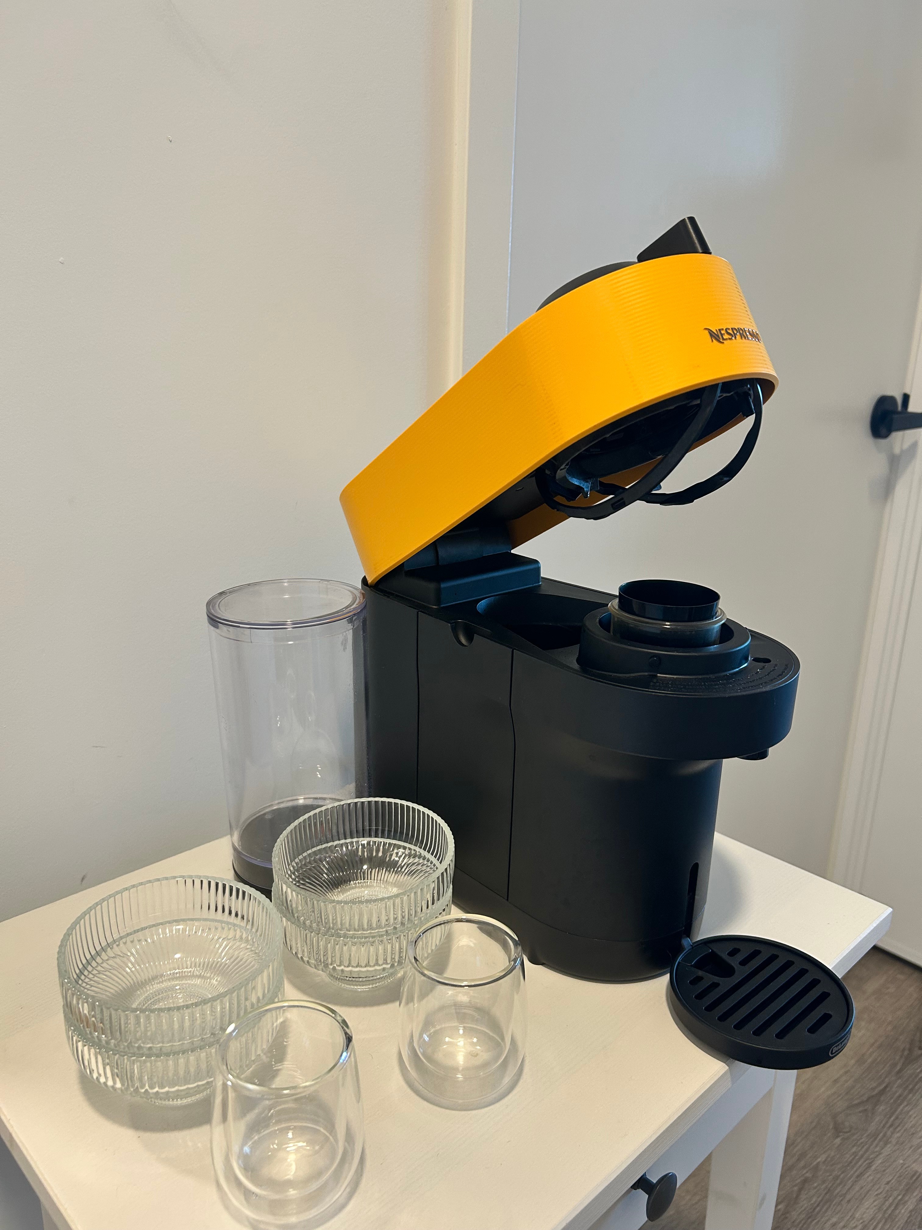 Nespresso Vertuo Coffee Machine - photo 2