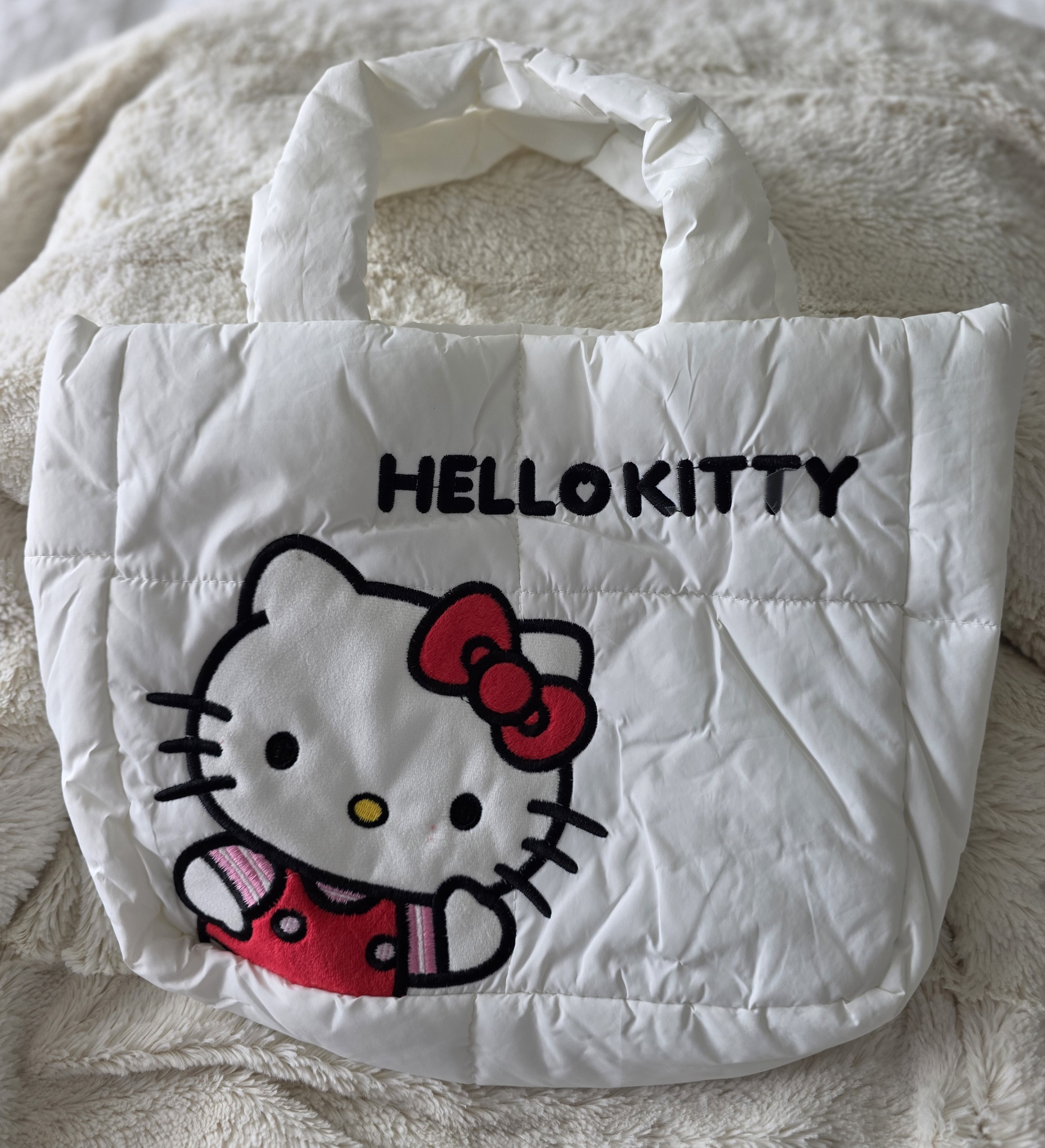 Hello Kitty-Small "PUFFY" White Handbag-With Snap-BRAND NEW!