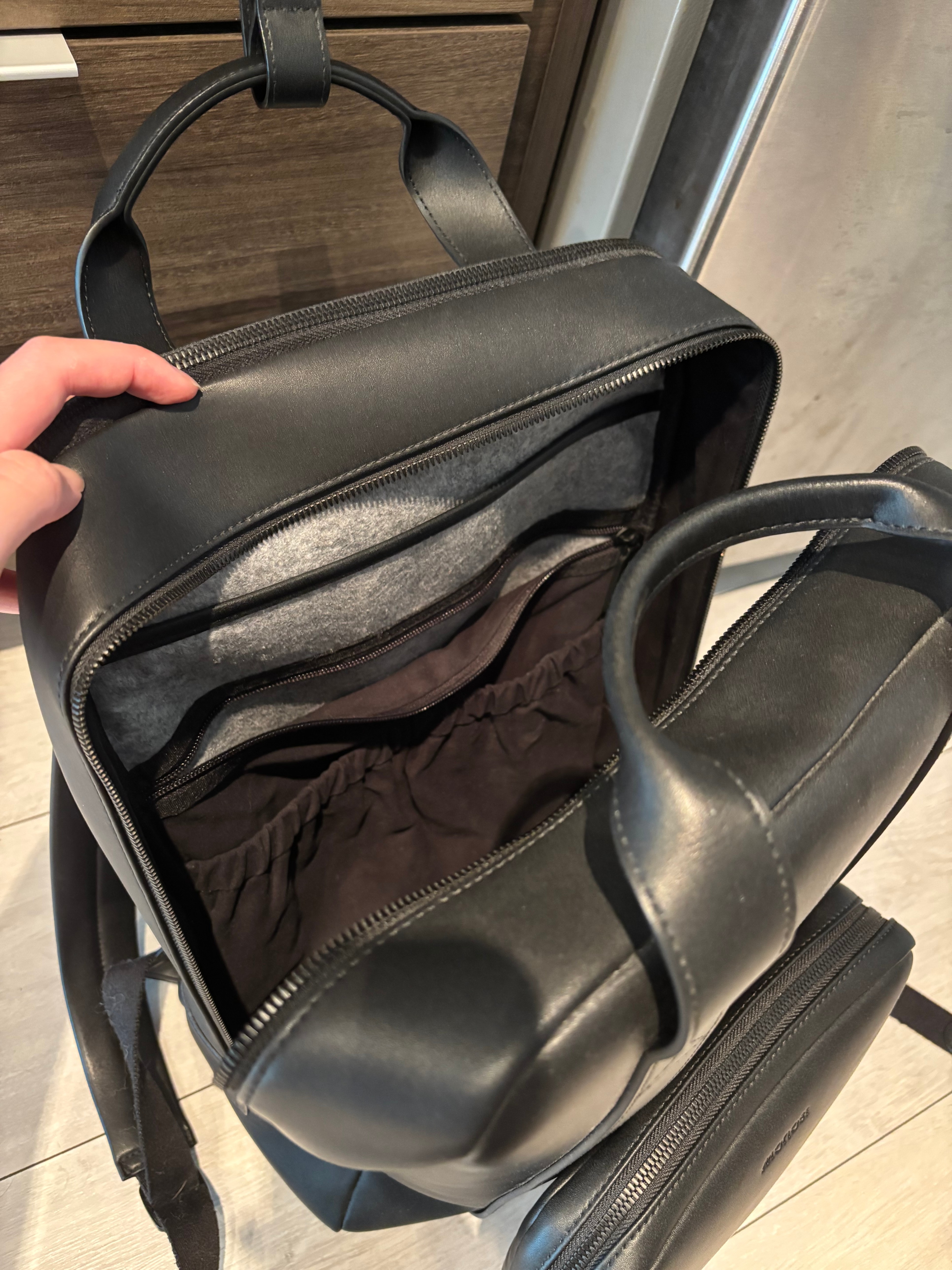 MONOs Metro Backpack Black Vegan Leather 18L - photo 2