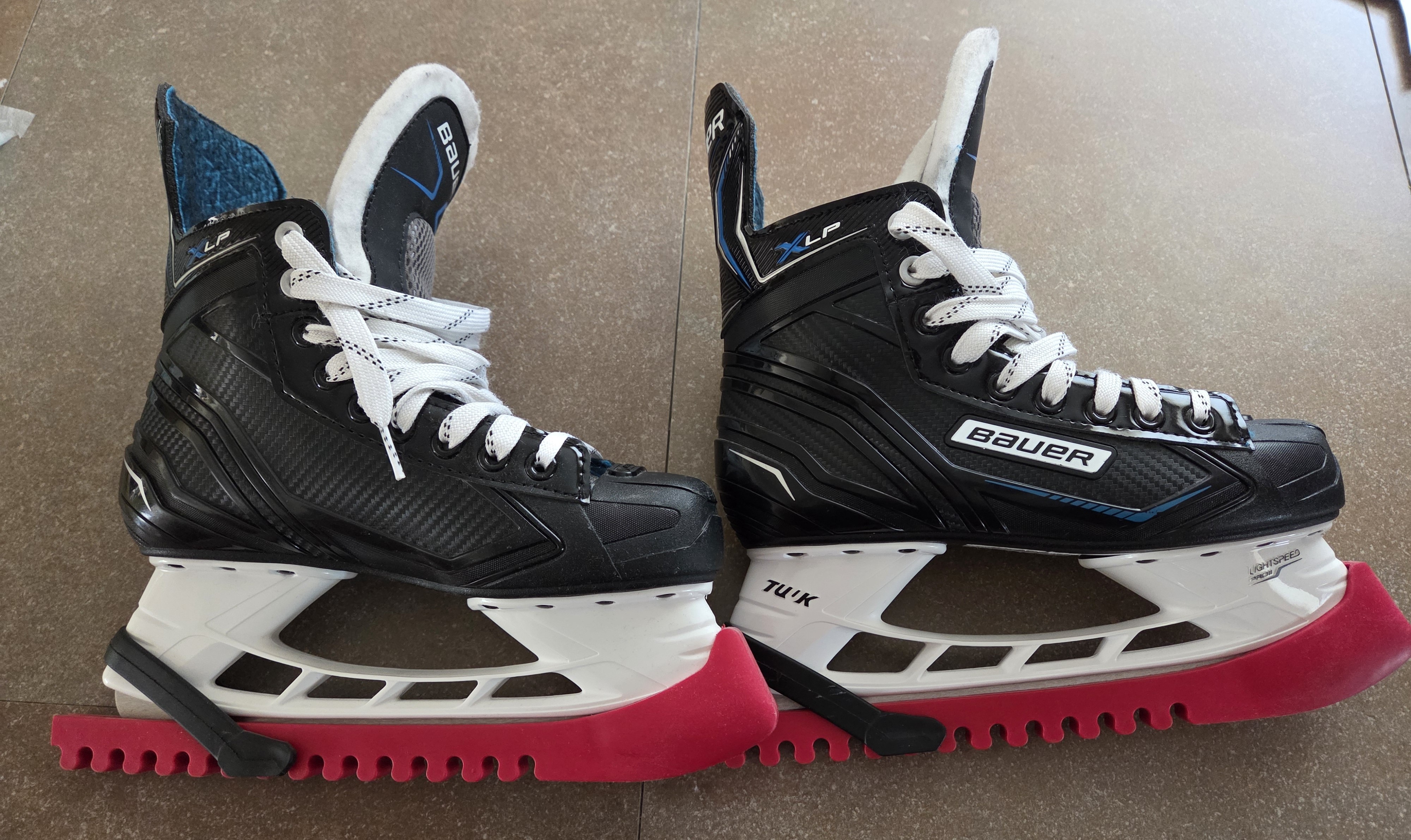 Skates - Youth Boys Size 5 Bauer Vapour X-LP