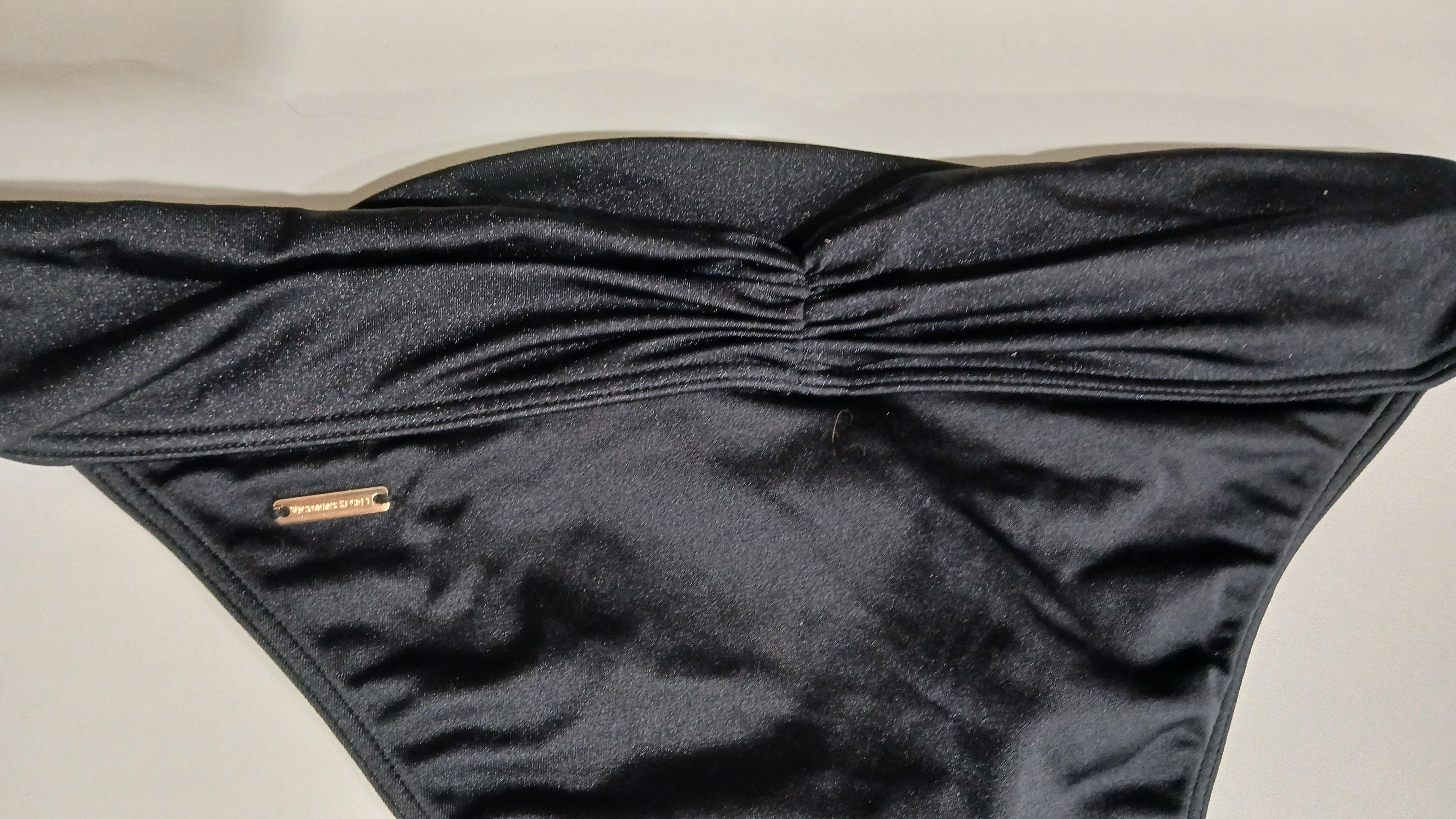 Victoria's Secret Black Bikini Bottom, Medium, Like new - photo 3