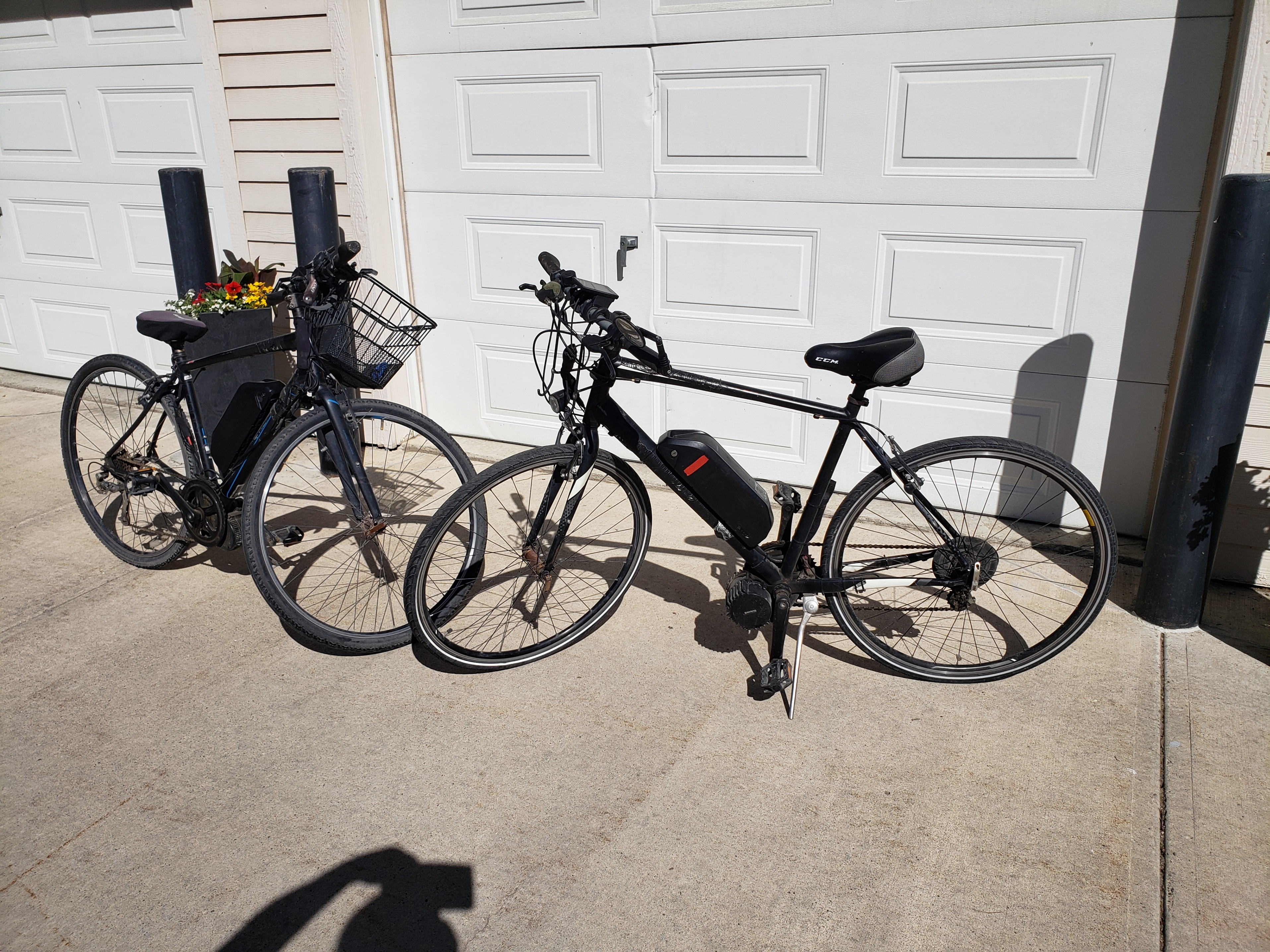 Pair of Specialized Hybrid E-Bikes – Lightweight   $600 each