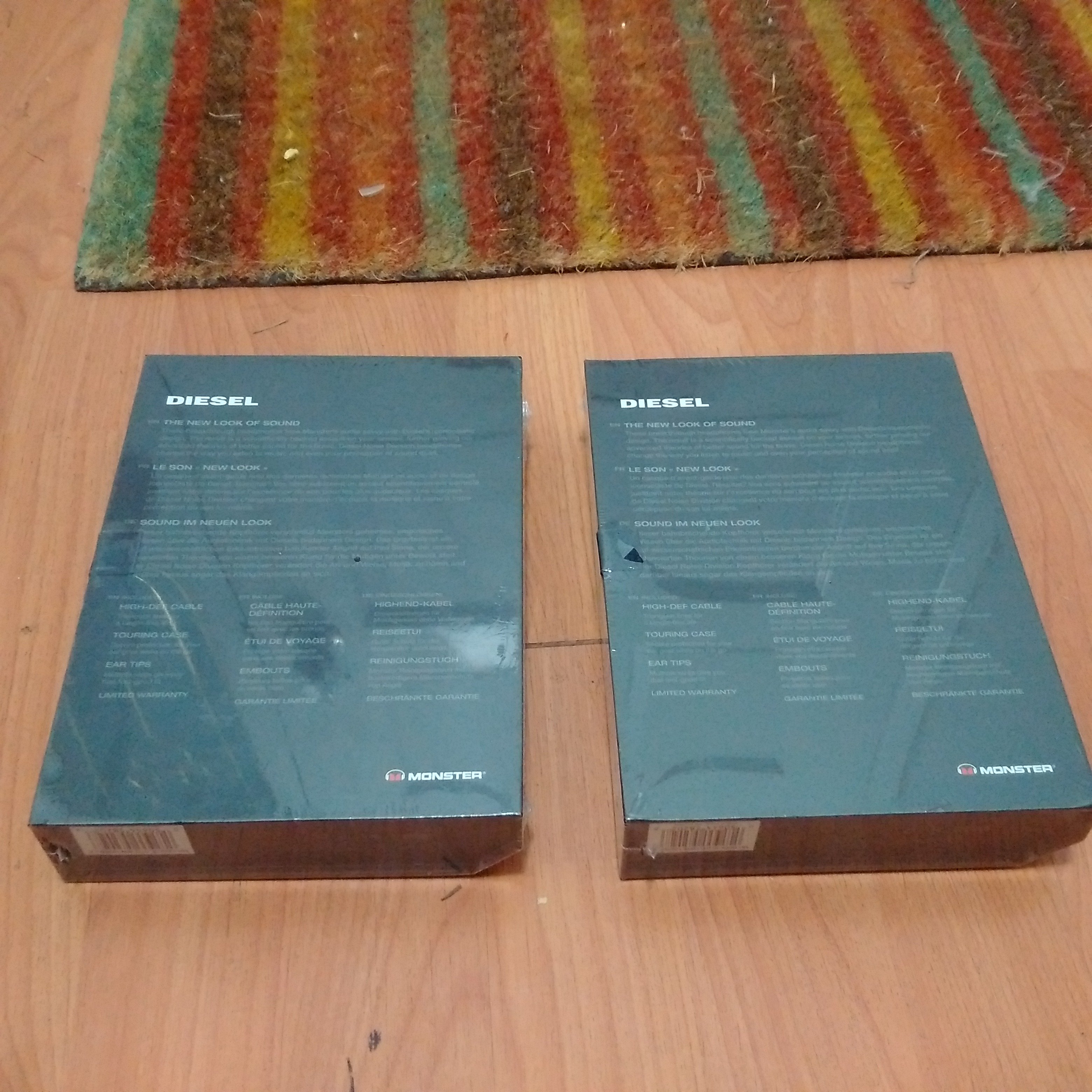 Monster Diesel Vektr In-Ear wired earbuds $80/ each - photo 2