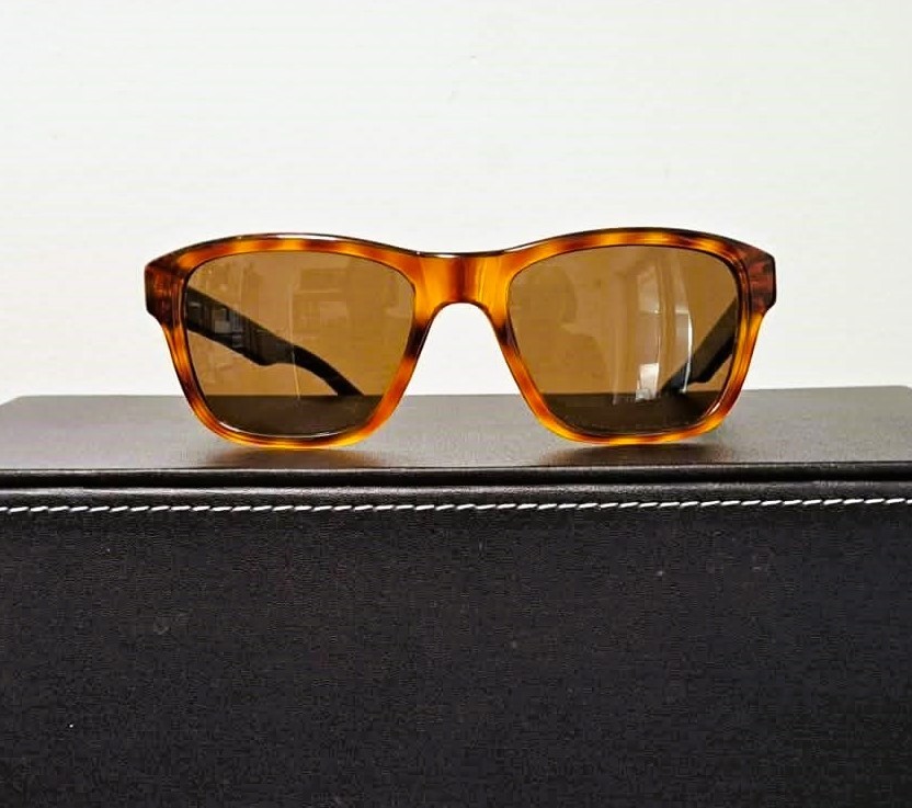 GUESS Sunglasses Crystal Honey Wayfarer Frame 4G Logo GU 6700