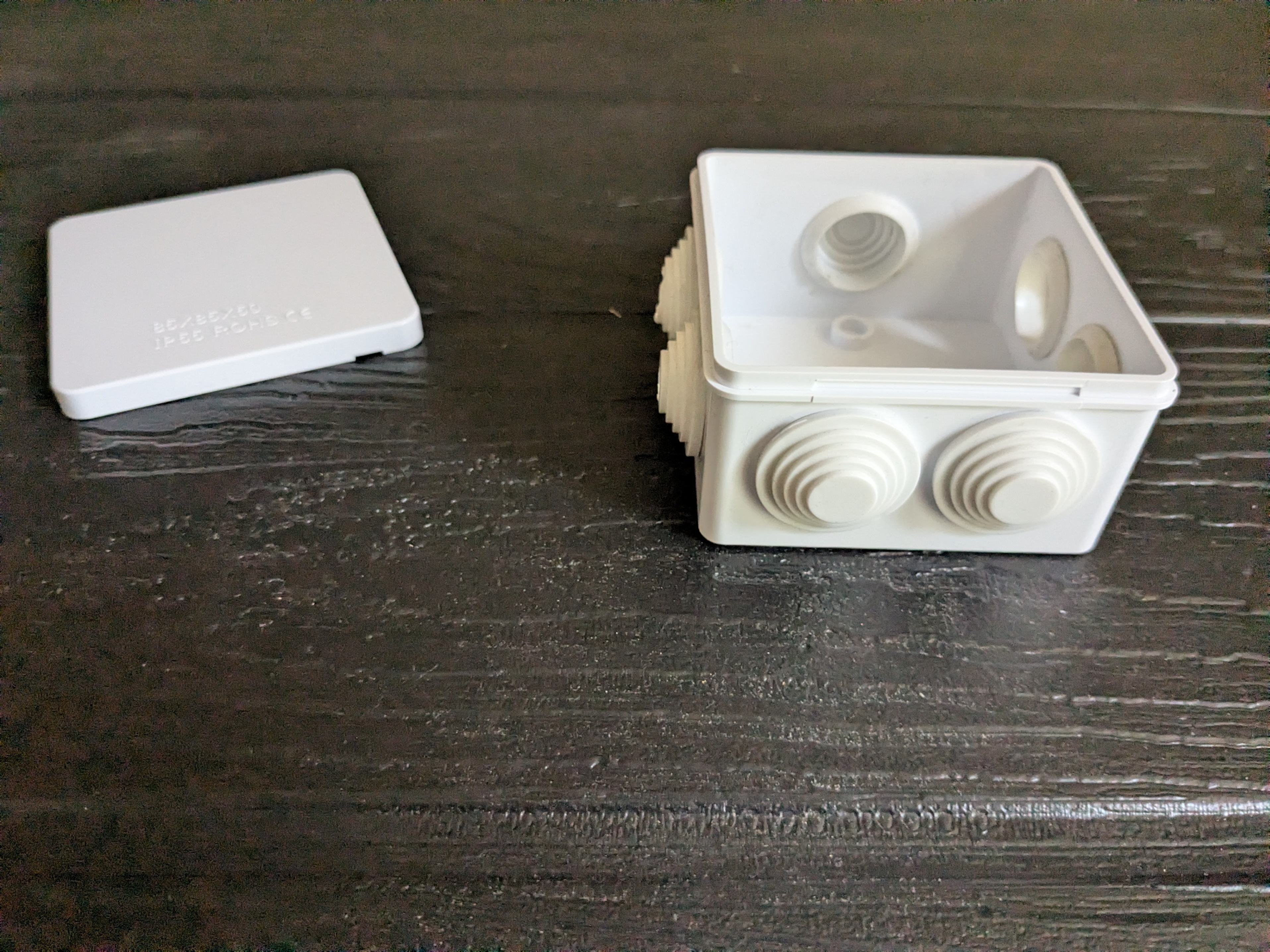 FREE:  Junction Box (85mmx85mmx50mm)