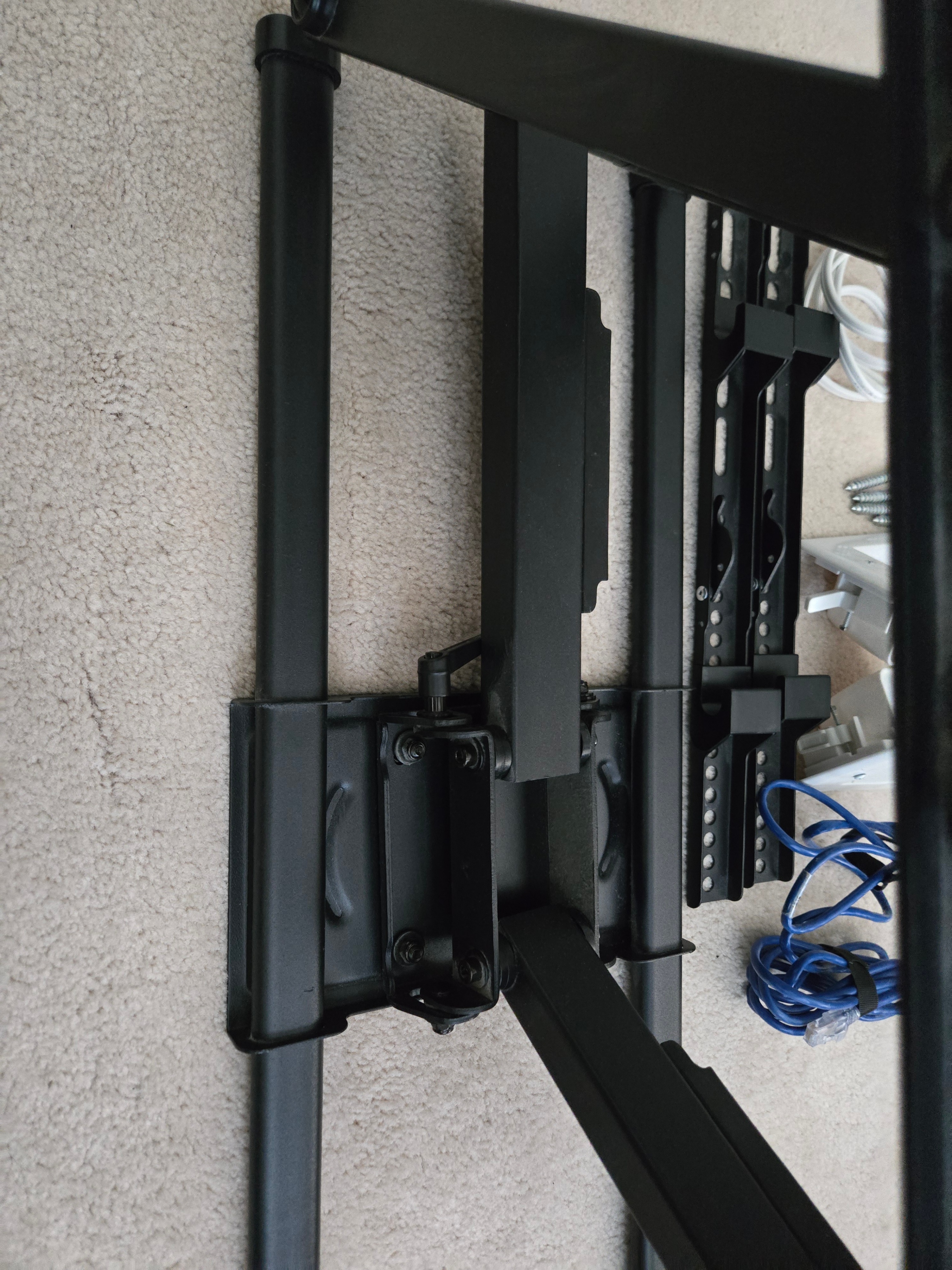 Heavy TV Mount (75") with Accessories - For Sale - photo 5