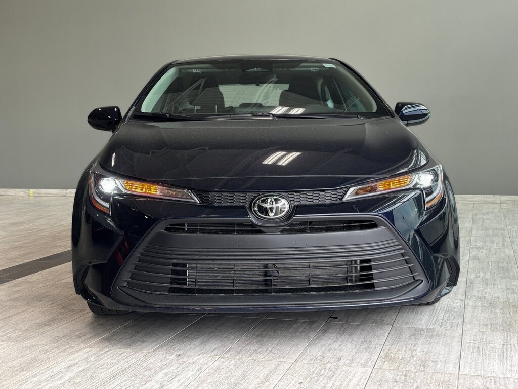 2026 Toyota Corolla - photo 2