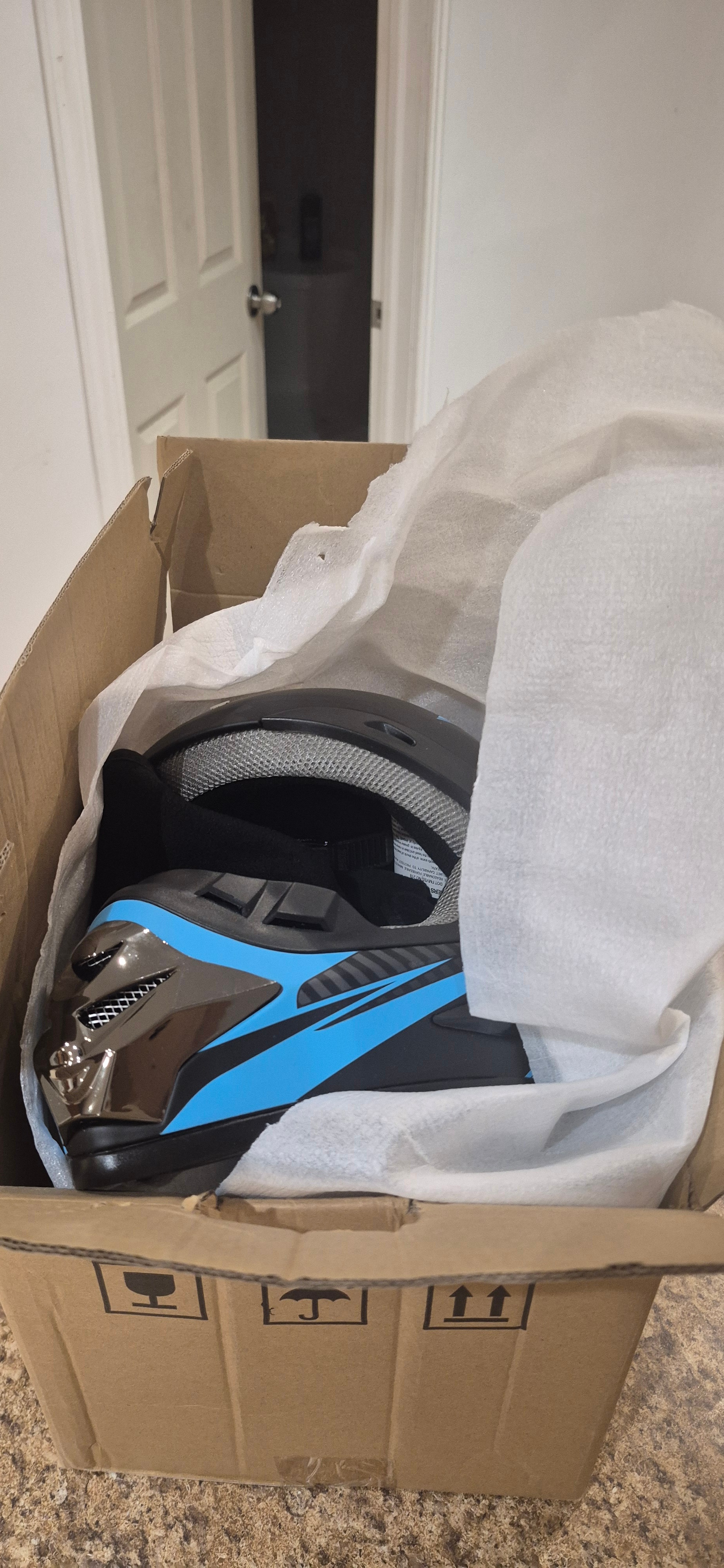 Yesmotor XL Dirt Bike Helmet 4pcs