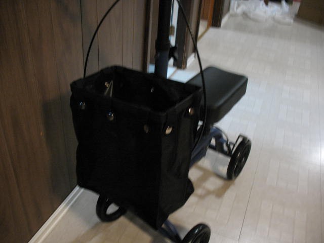 Foldable/Steerable Knee Walker, BRAND NEW - photo 3