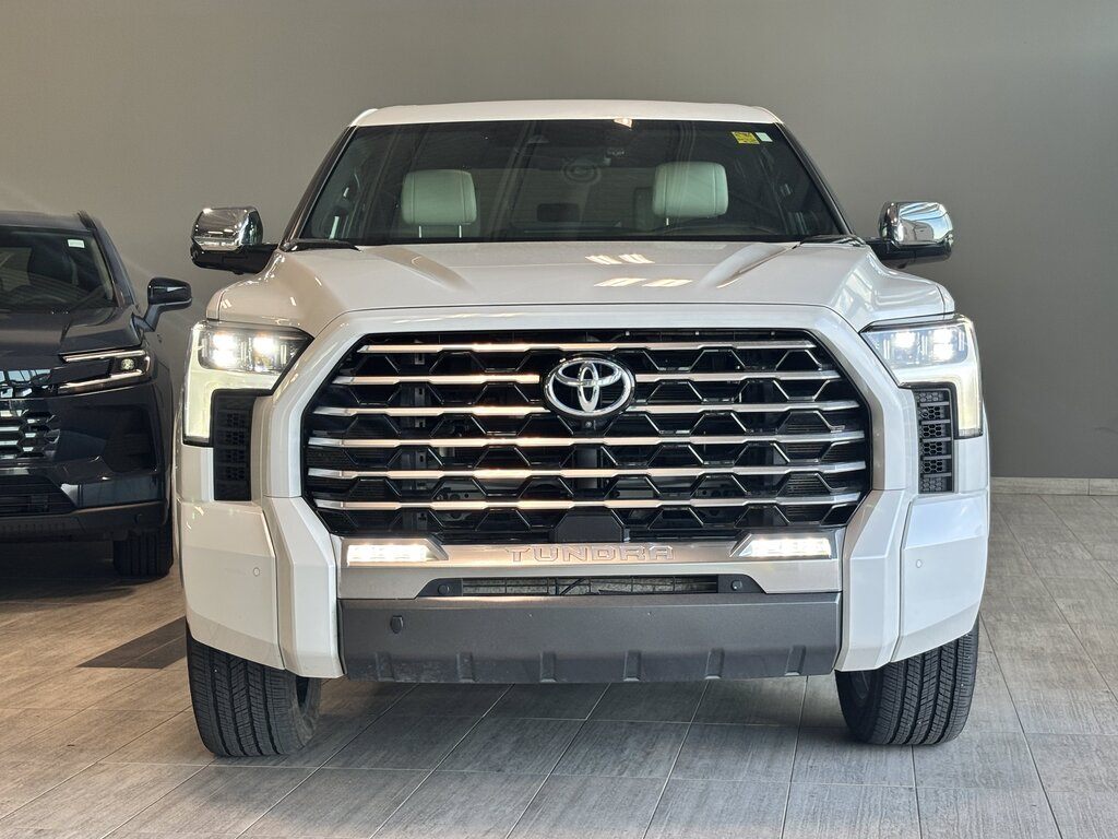 2024 Toyota Tundra - photo 2