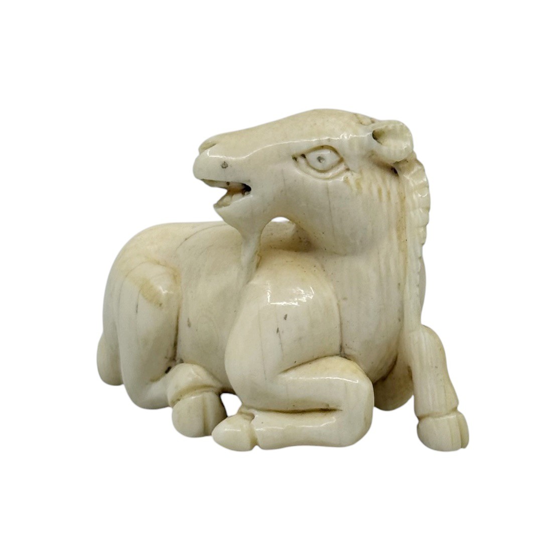Showa period Japanese carved bone Goat netsuke - GM1226 - photo 3