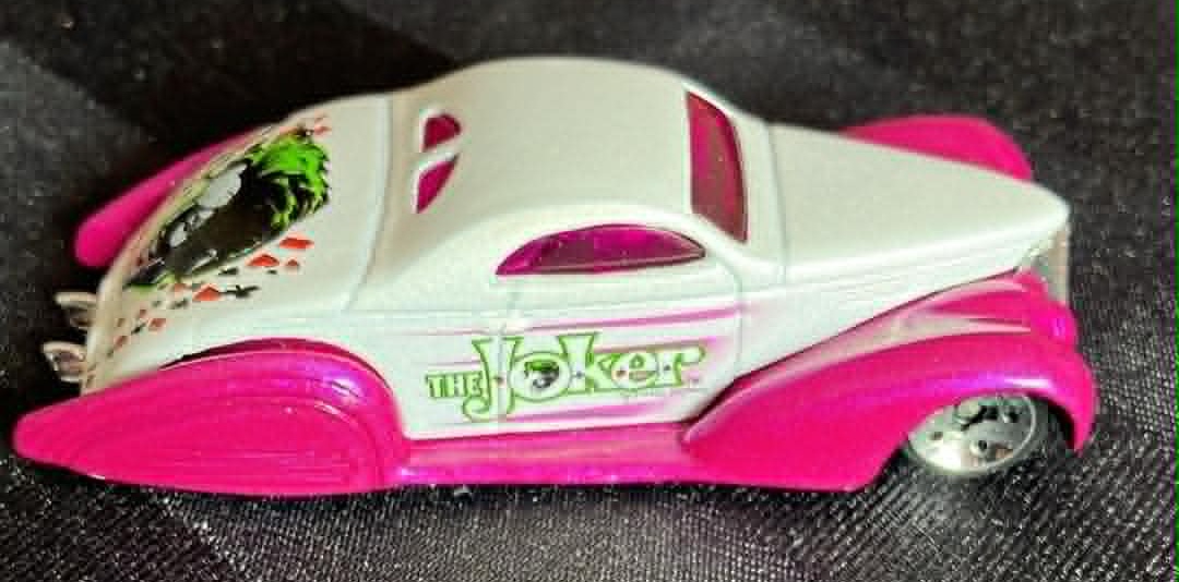 2004 Hot Wheels Swoop Coupe Joker Car (Die Cast) - photo 2