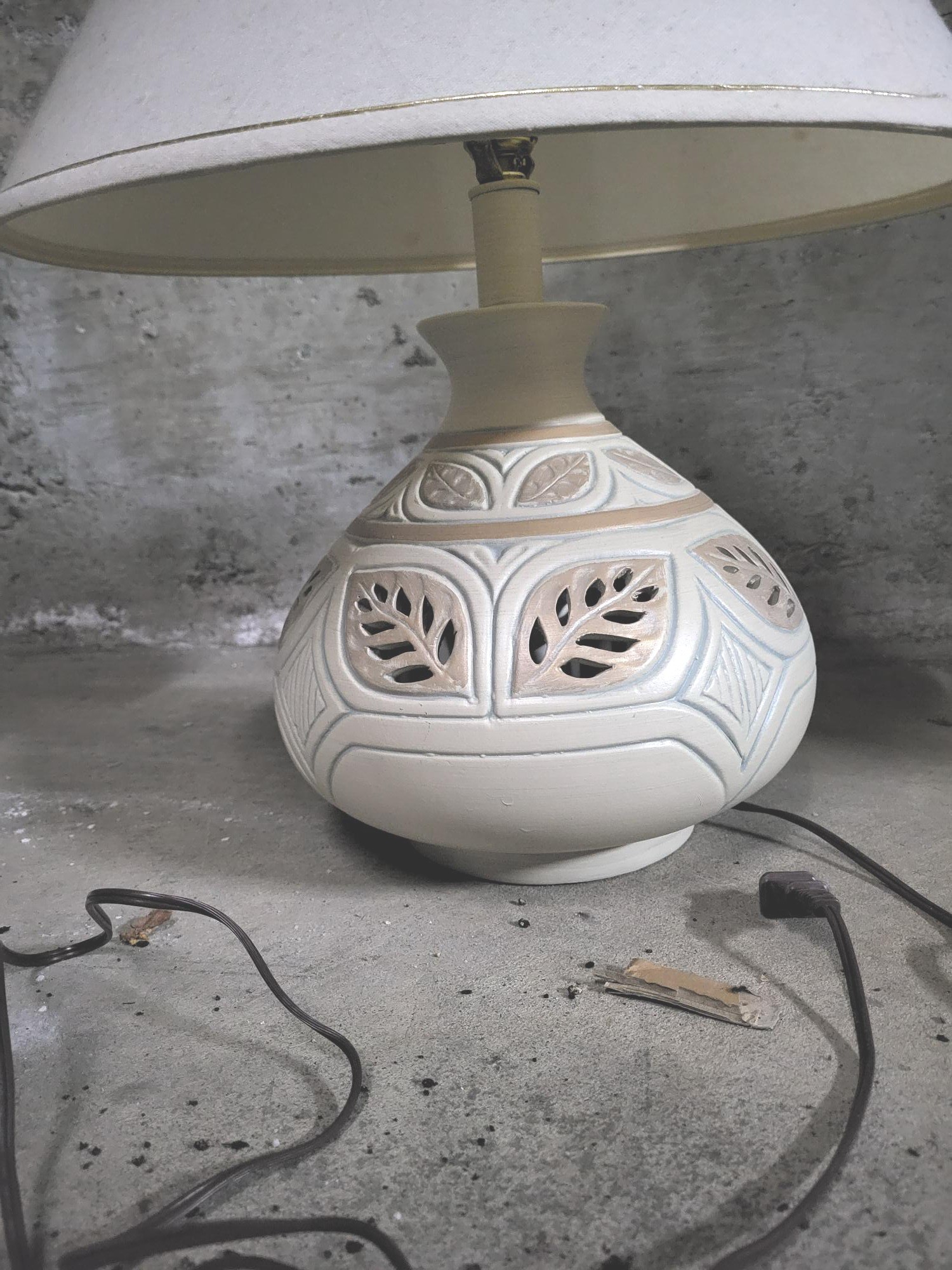 White Ceramic Table Lamp with Decorative Cutouts - photo 2