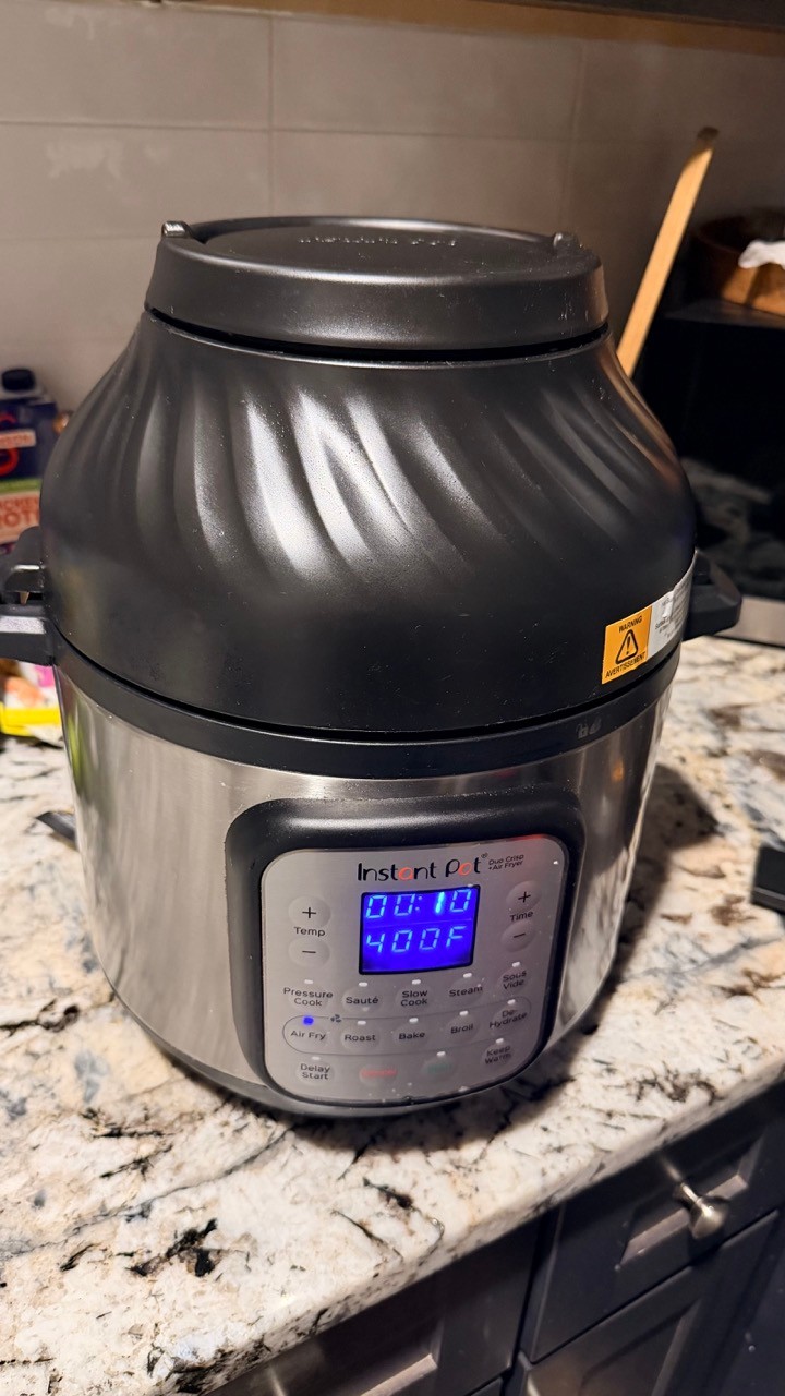 Air Fryer + Pressure Cooker 6QT (11-in-1) - photo 2