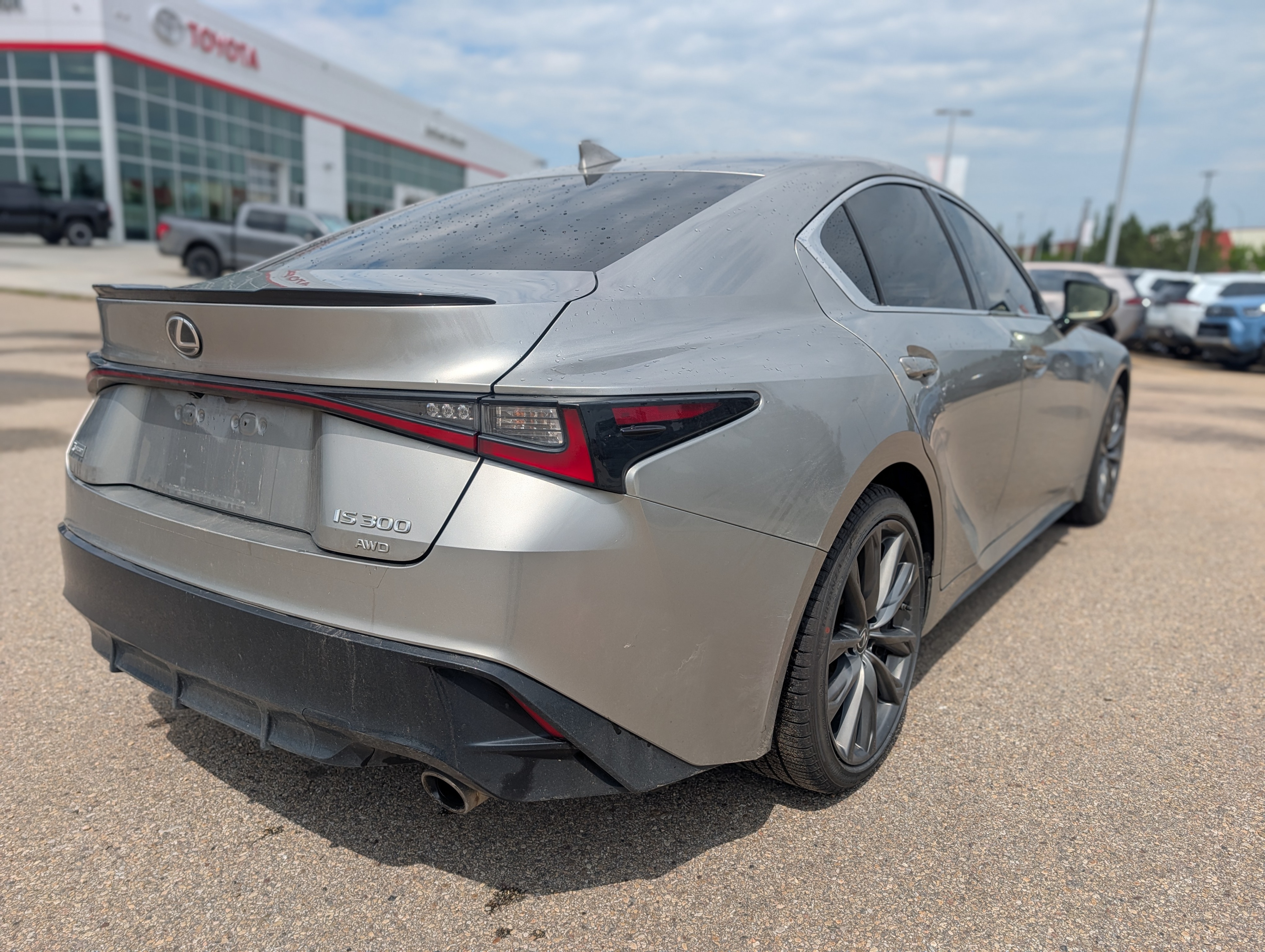 2021 Lexus IS 300 - photo 5