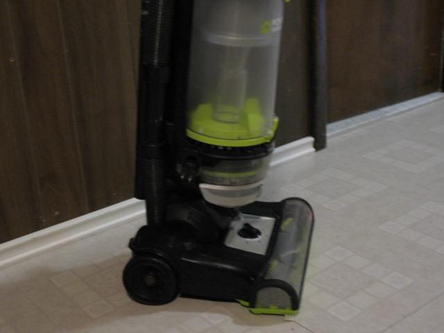 BISSELL Power Groom Swivel Pet Vacuum Cleaner - photo 4